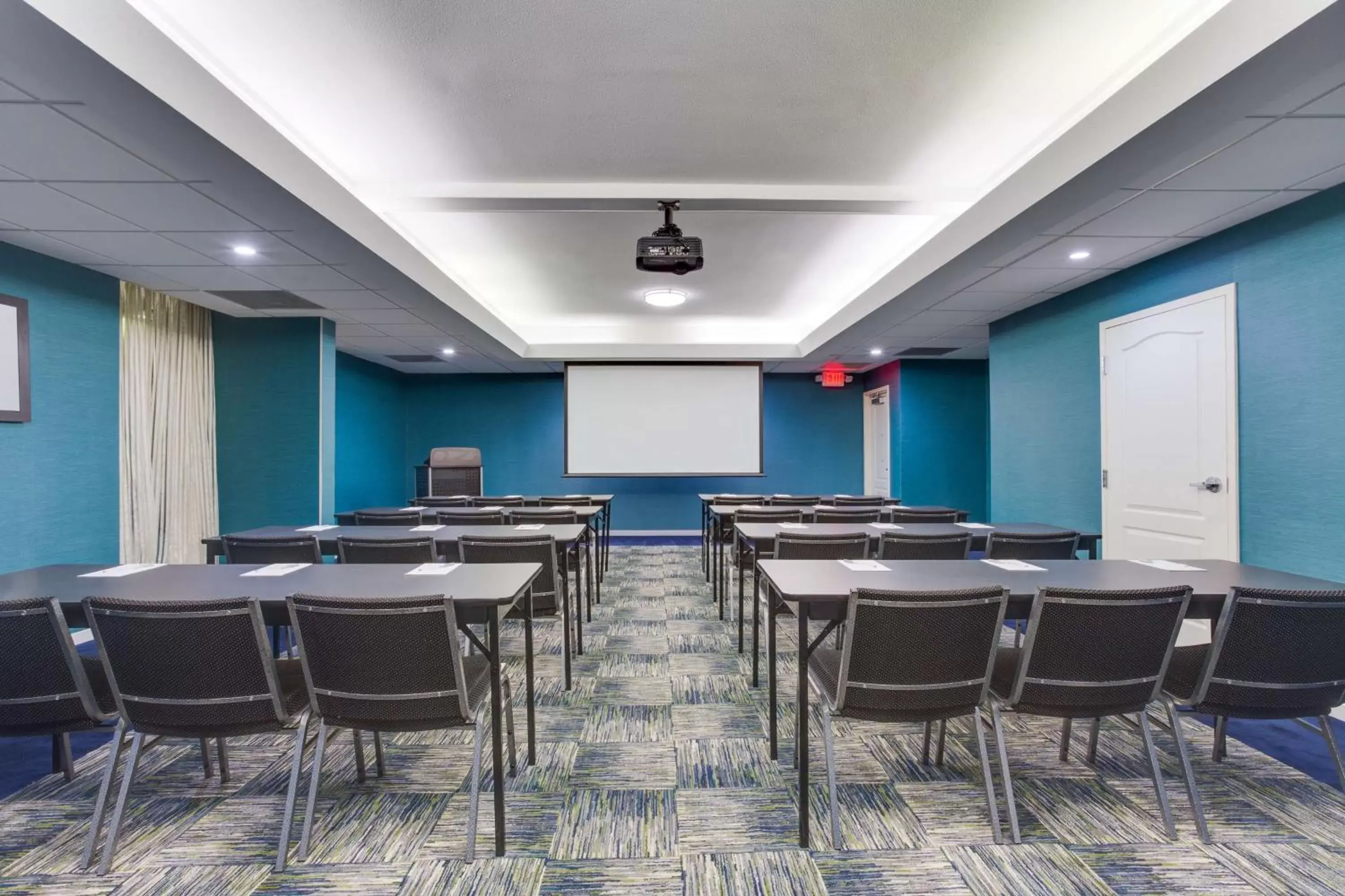 Meeting/conference room in Hampton Inn Norcross