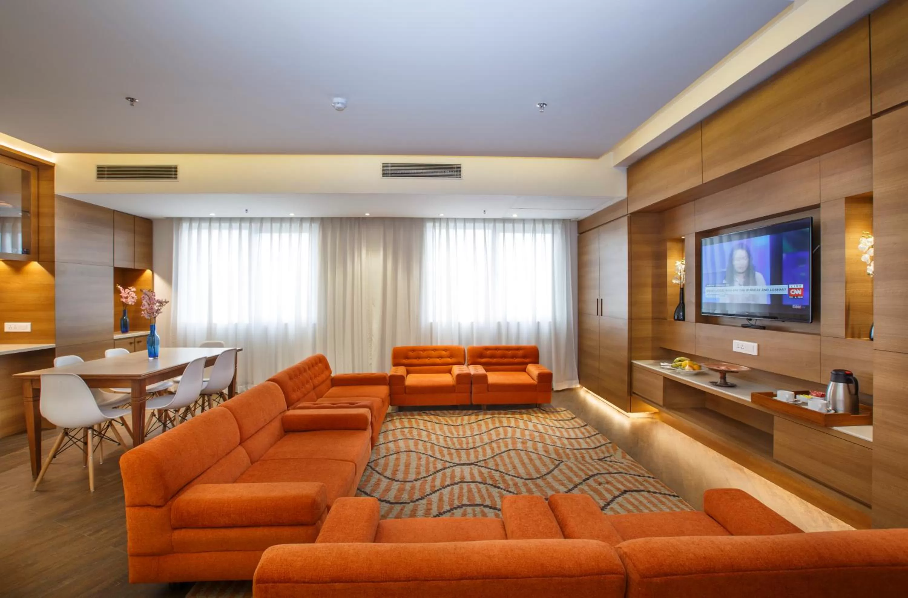 Living room in Hotel Ambassador by ACE Hotels