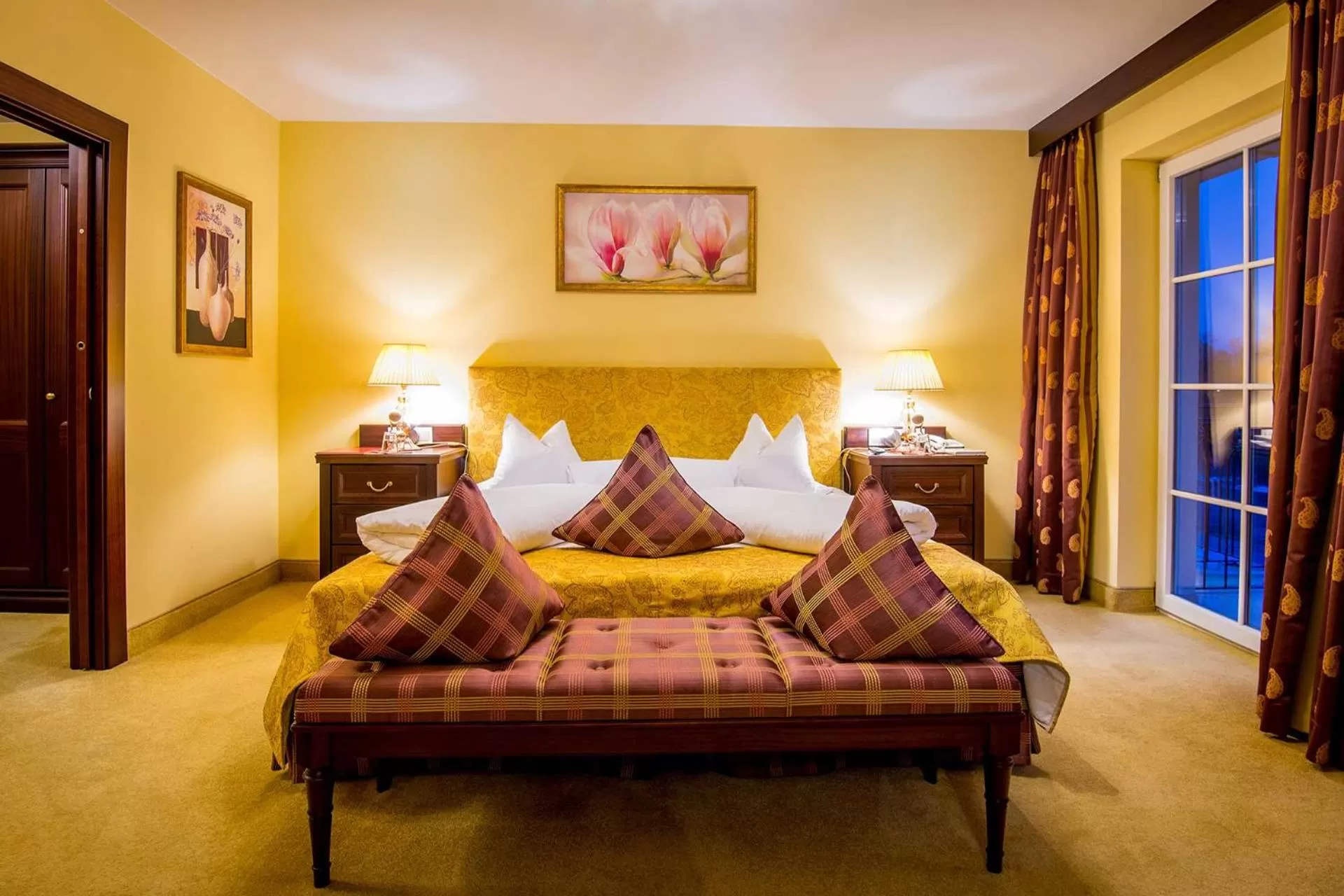 Photo of the whole room, Bed in Grandhotel Lienz Business-Wellness & Gourmet