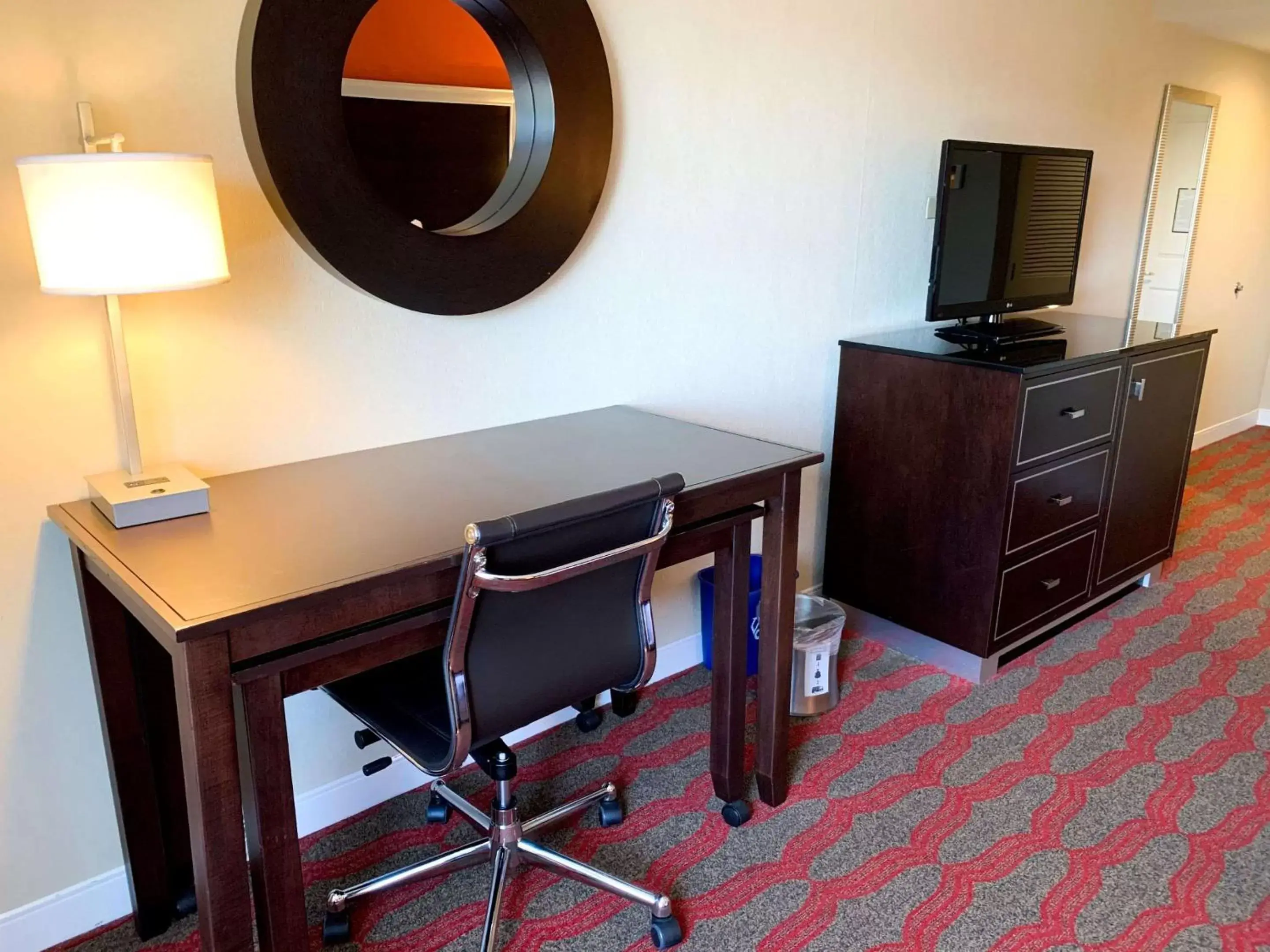 TV and multimedia, TV/Entertainment Center in LaGuardia Plaza Hotel