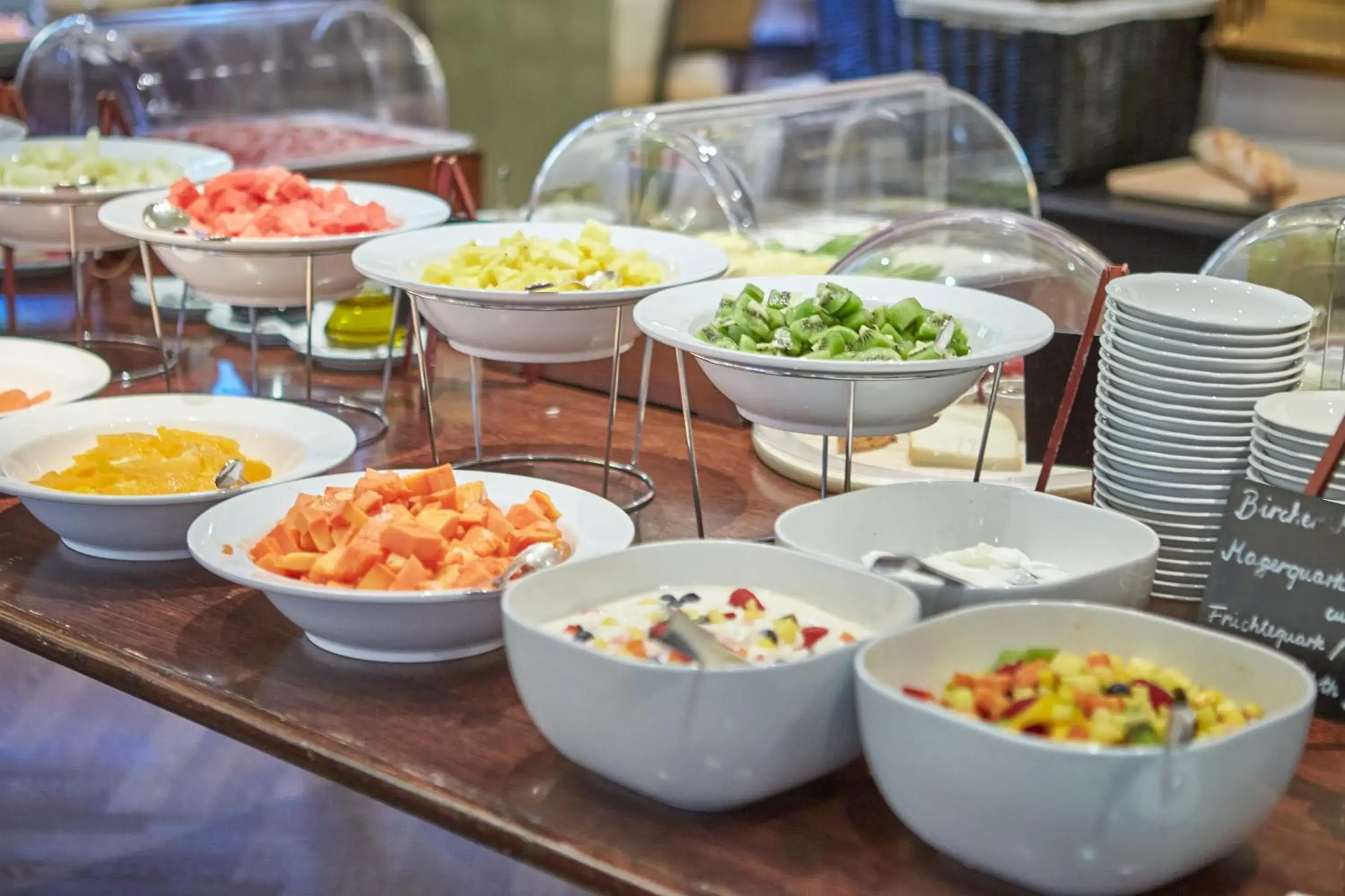 Buffet breakfast in Hotel Nassauer Hof