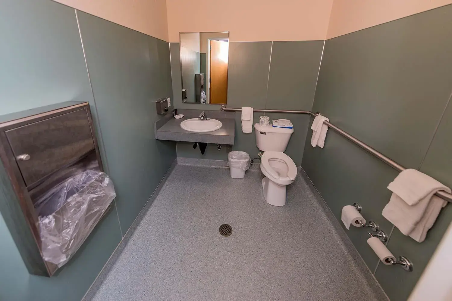 Toilet, Bathroom in Nisqually Lodge