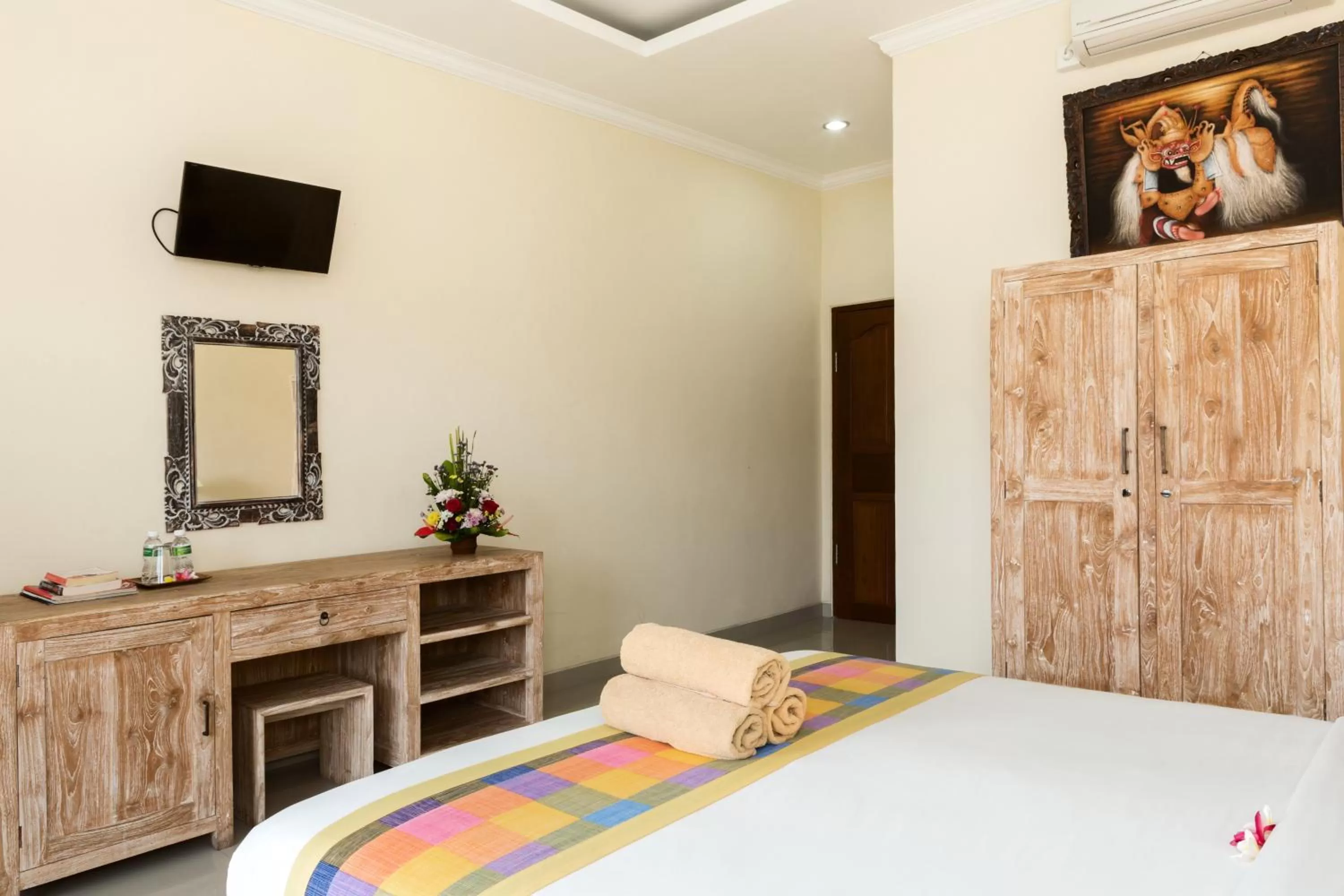 Bedroom, Bed in Kiskenda Cottages & Restaurant