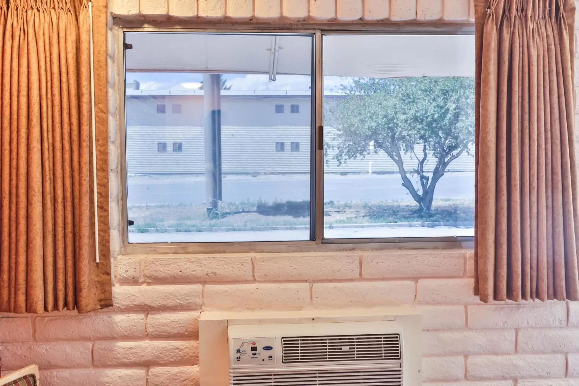 air conditioner in Country Inn Beaver Utah