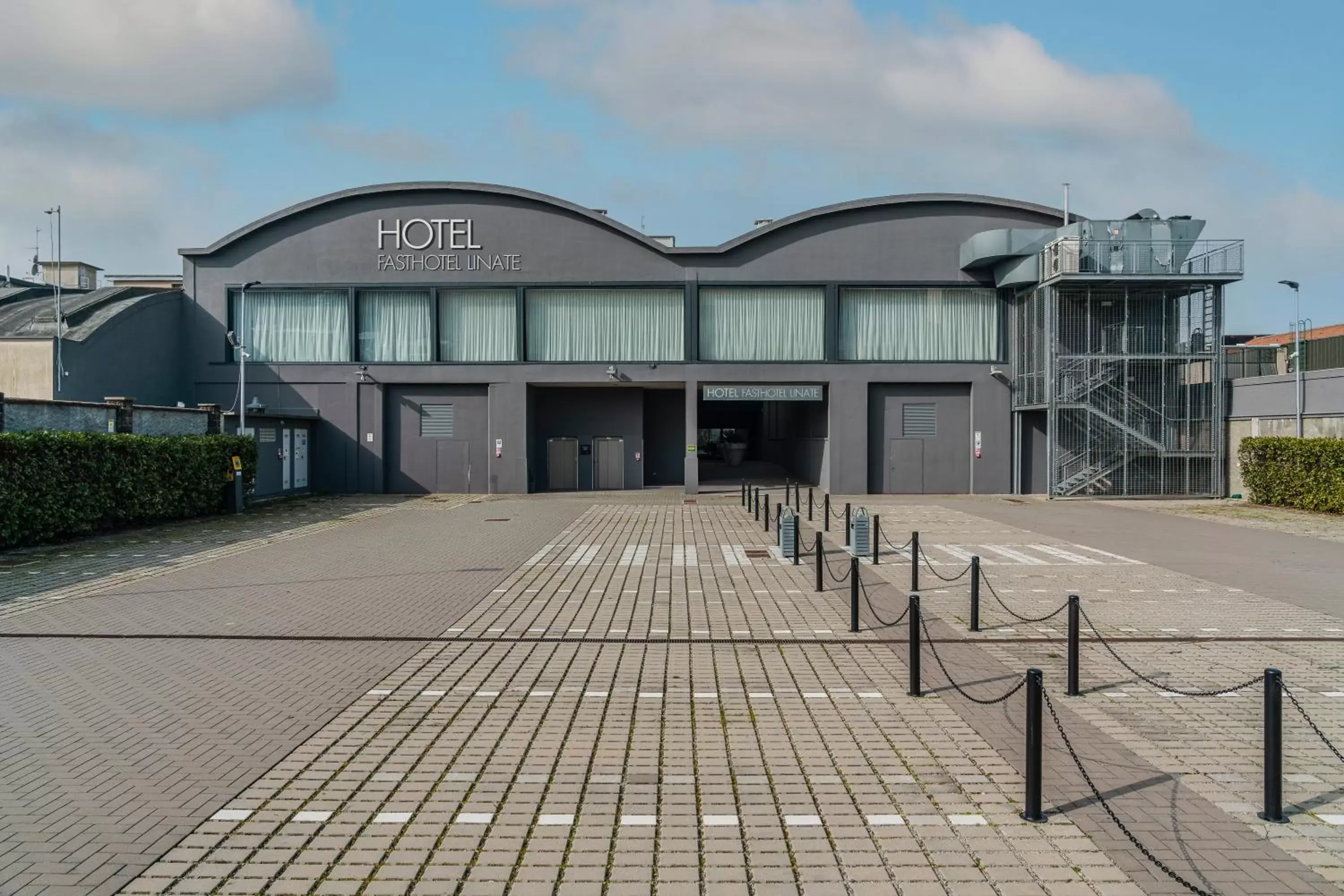 Facade/entrance in Fasthotel Linate