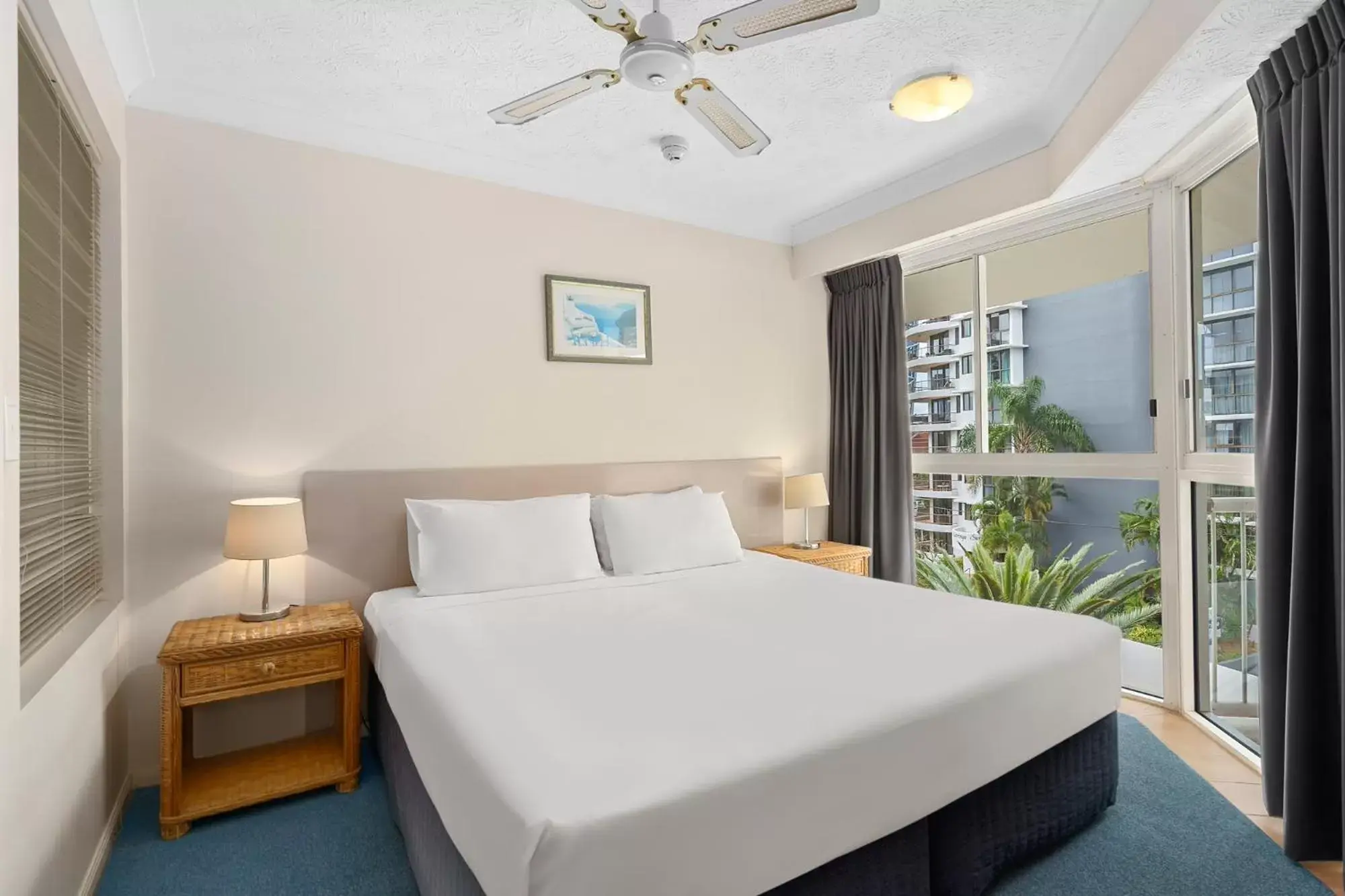 Bedroom, Bed in Surf Parade Resort