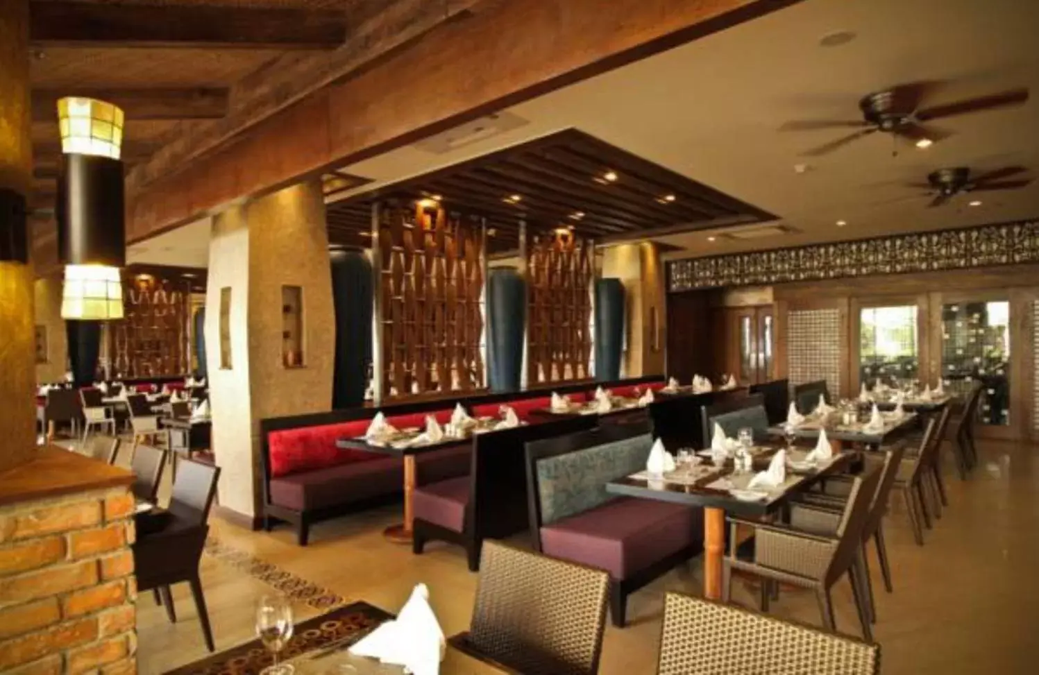 Restaurant/places to eat in The Bellevue Resort Restaurant/places to eat in The Bellevue Resort