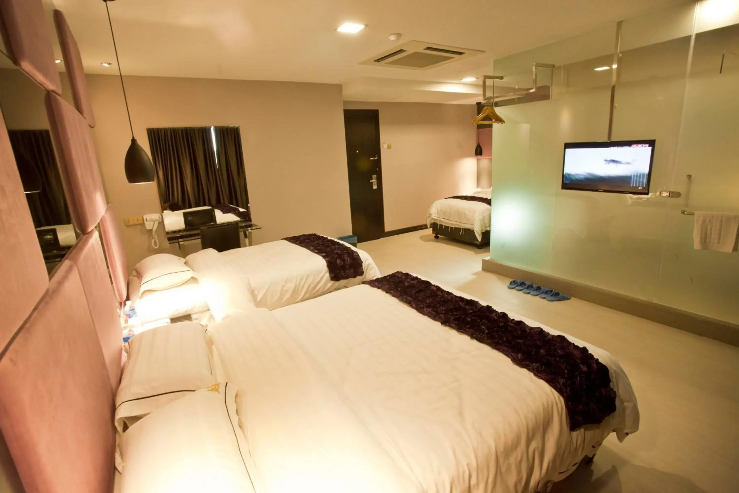 Photo of the whole room, Bed in Euro+ Hotel Johor Bahru