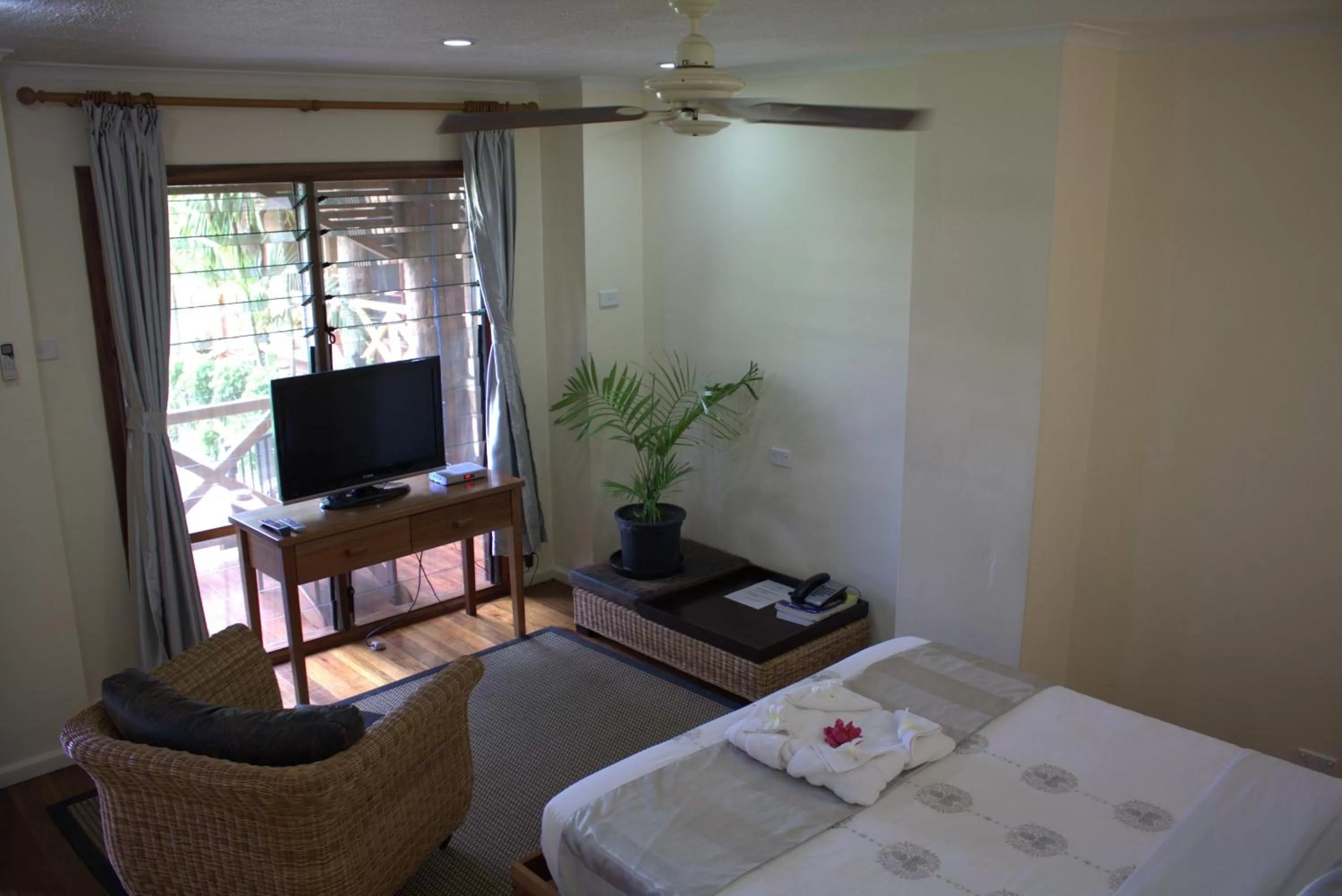 Bed in Rapopo Plantation Resort