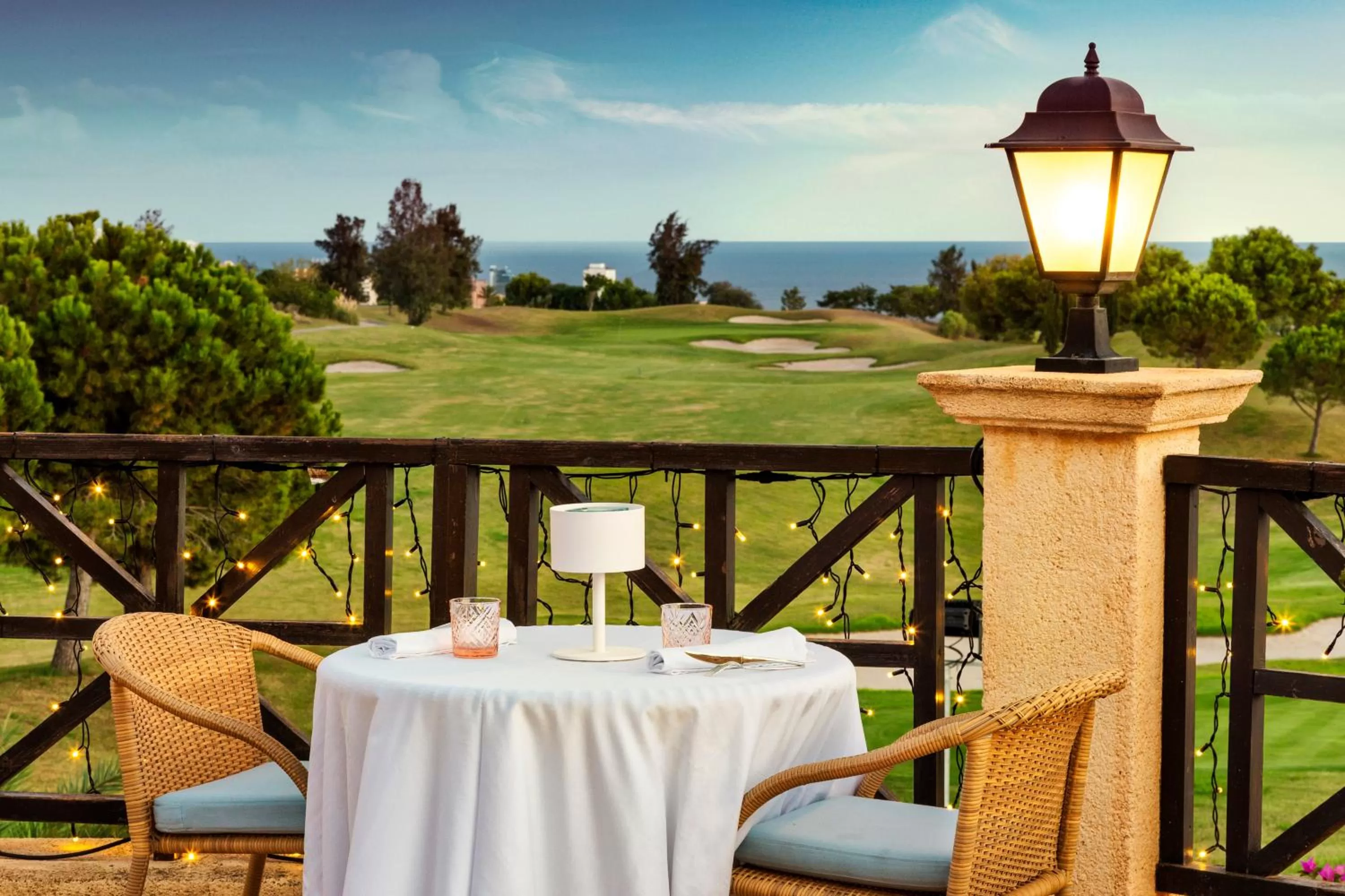 Restaurant/places to eat in Melia Villaitana