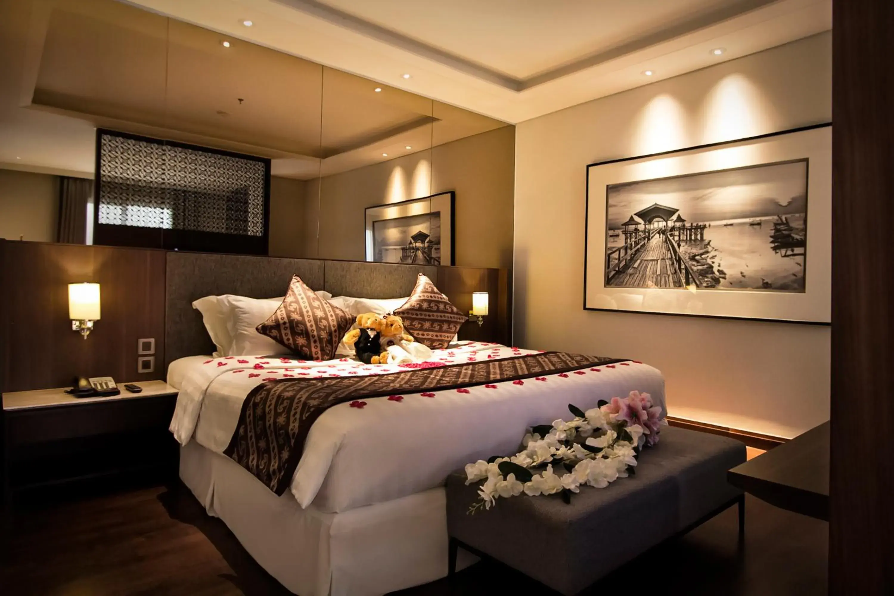 Bedroom, Bed in Ascott Waterplace Surabaya