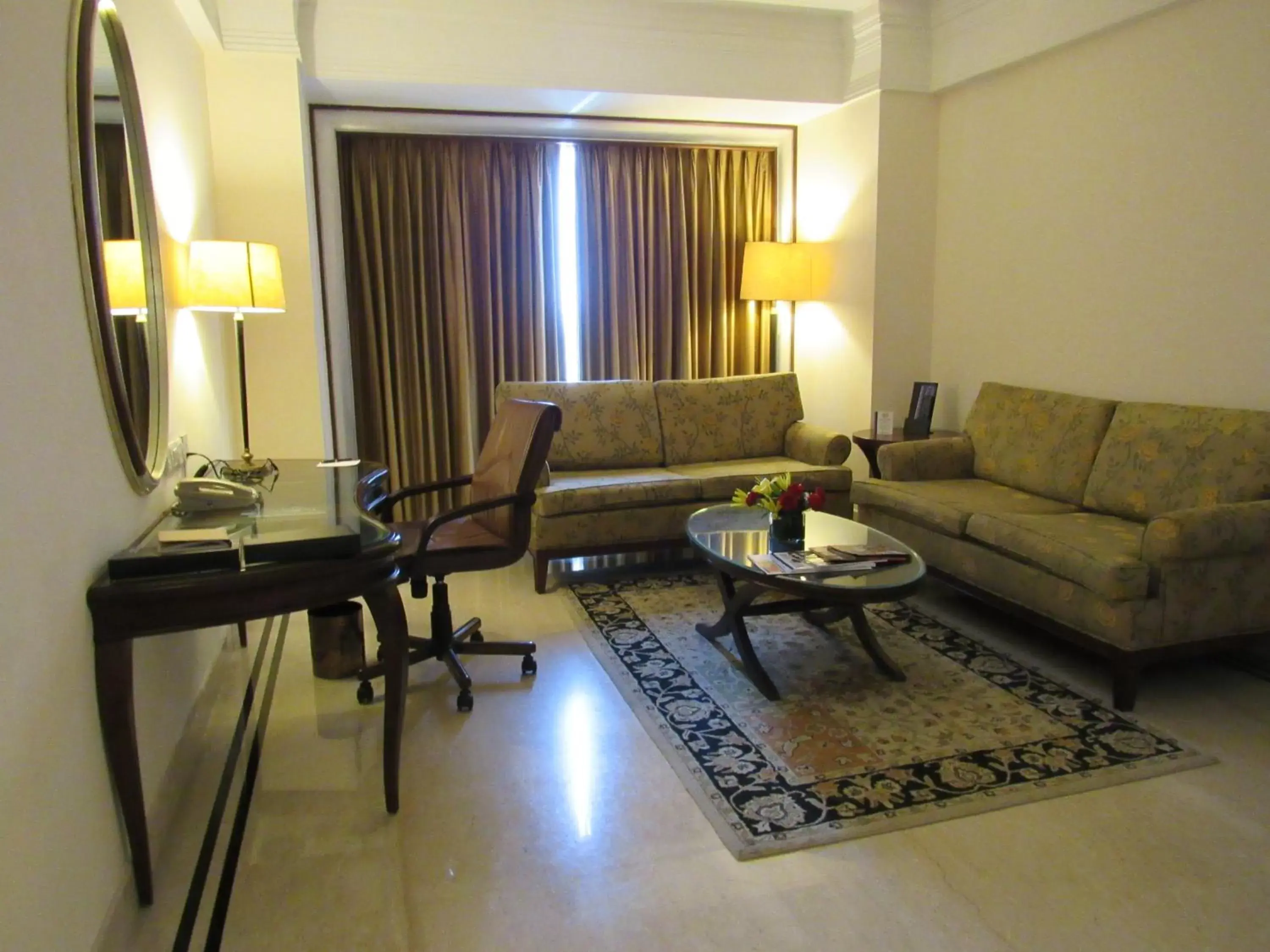 Living room in Eros Hotel New Delhi, Nehru Place Living room in Eros Hotel New Delhi, Nehru Place