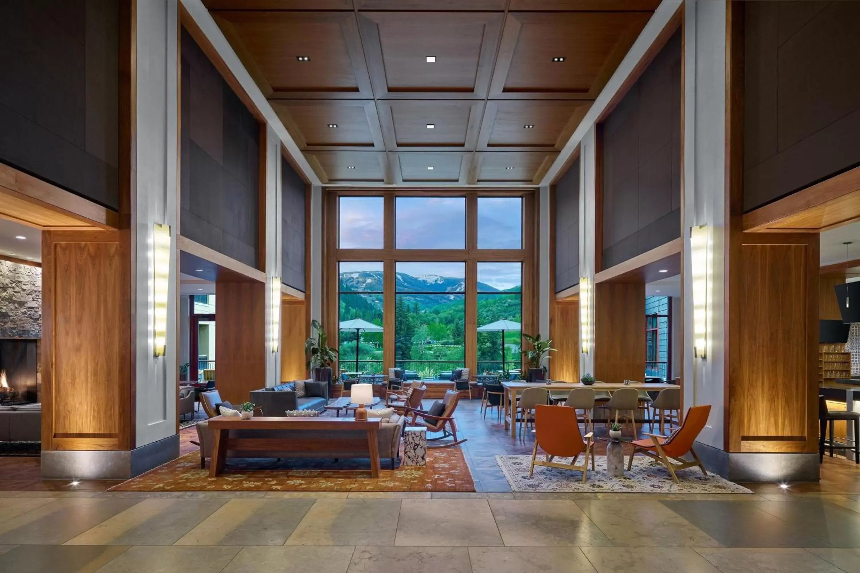 Lobby or reception, Restaurant/Places to Eat in The Westin Riverfront Resort & Spa, Avon, Vail Valley
