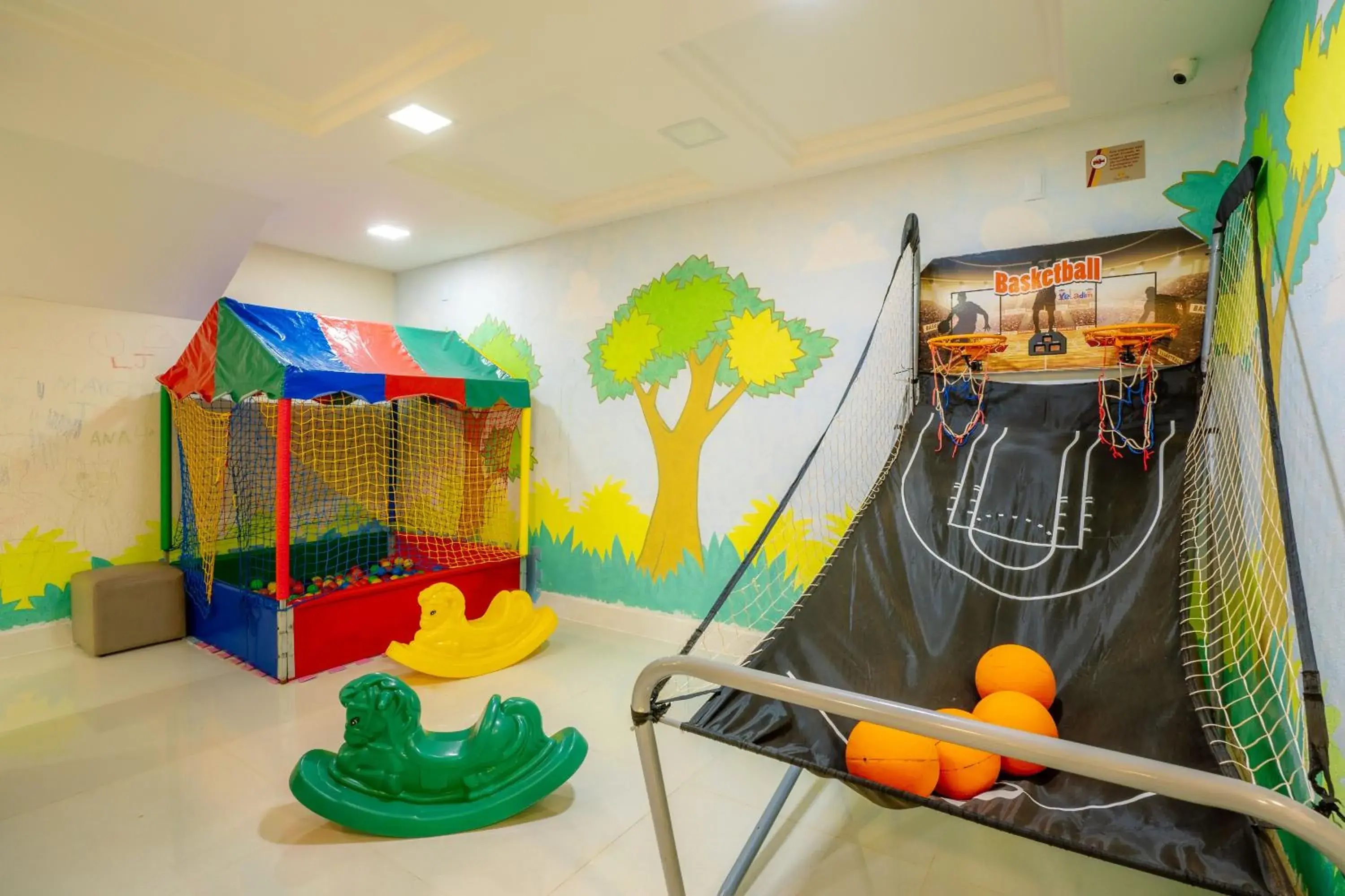 Kids's club in Portal Ville - Rede Soberano