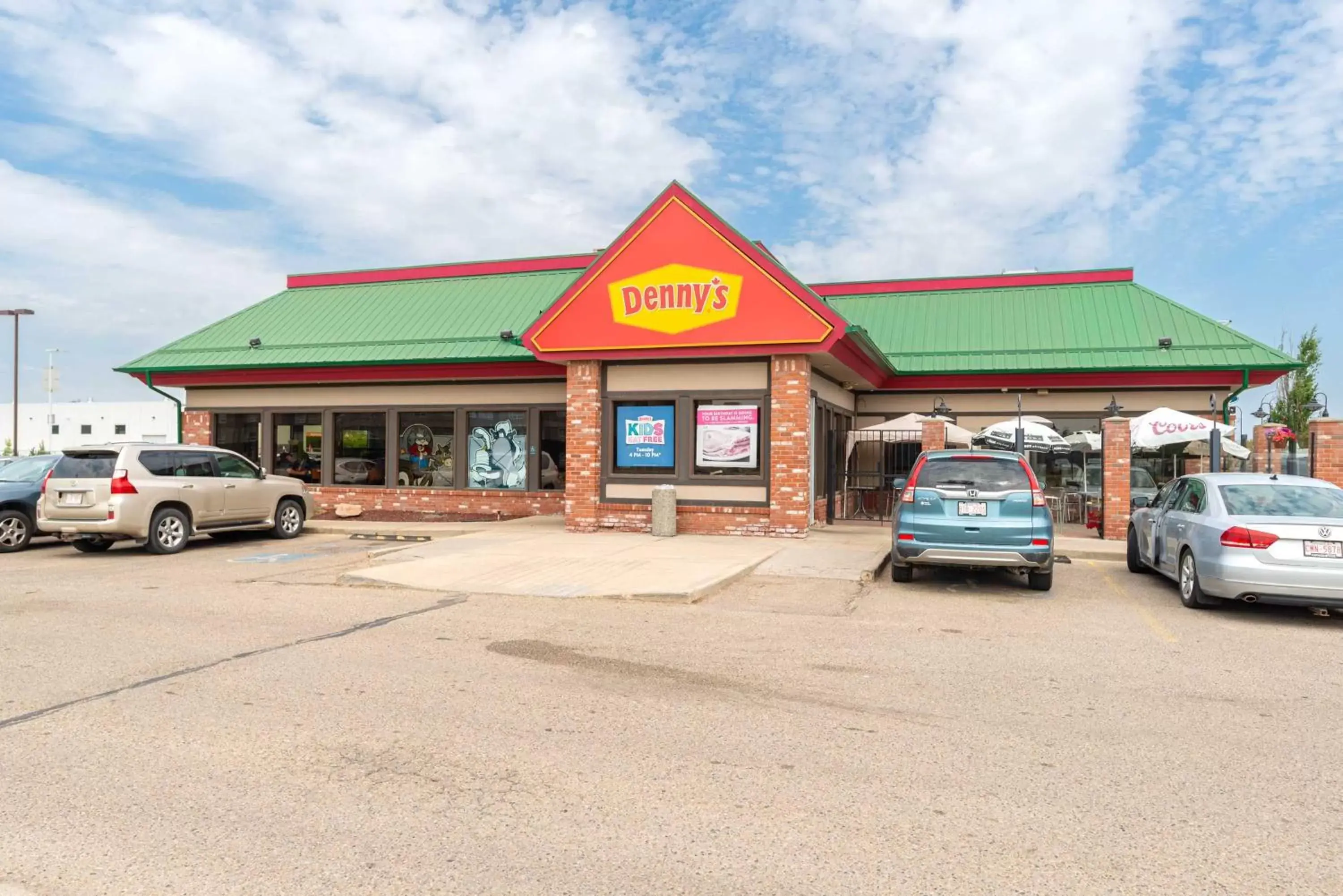 Restaurant/places to eat in Sandman Hotel Red Deer Restaurant/places to eat in Sandman Hotel Red Deer