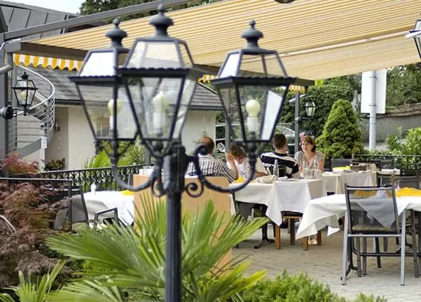 People in See & Wellnesshotel Gerbi