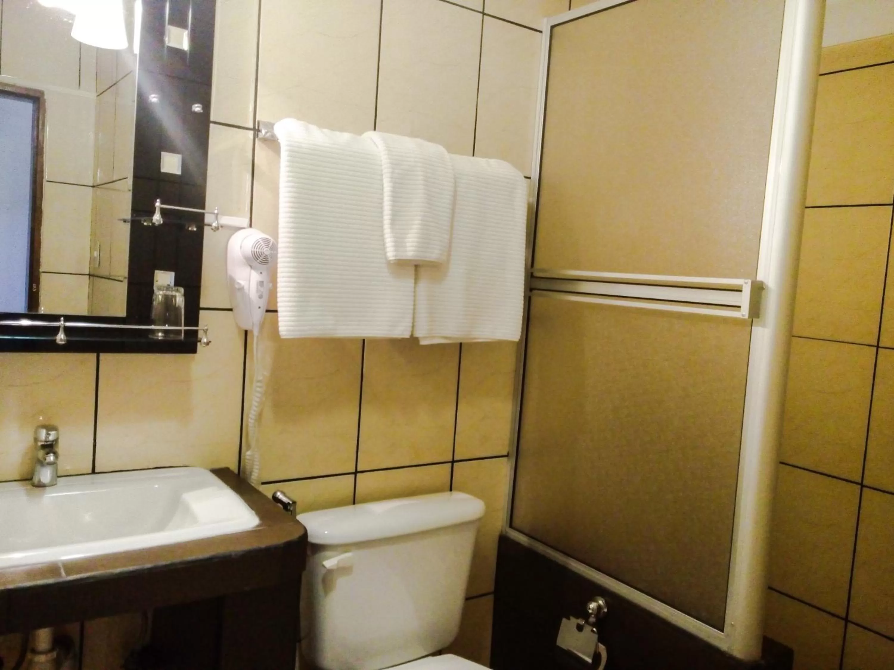 Bathroom in Hotel Los Ceibos