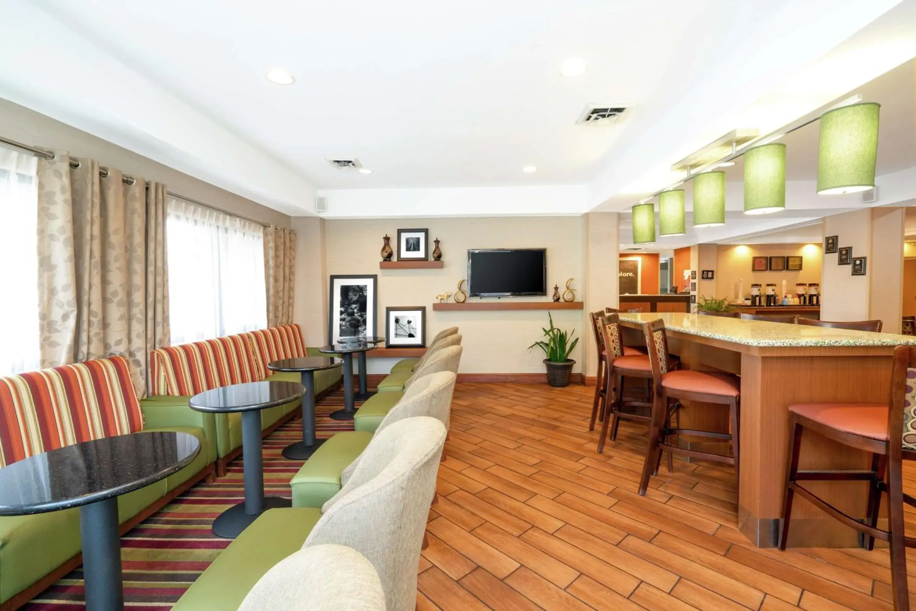 Lobby or reception, Seating Area in Hampton Inn Chattanooga/Hixson