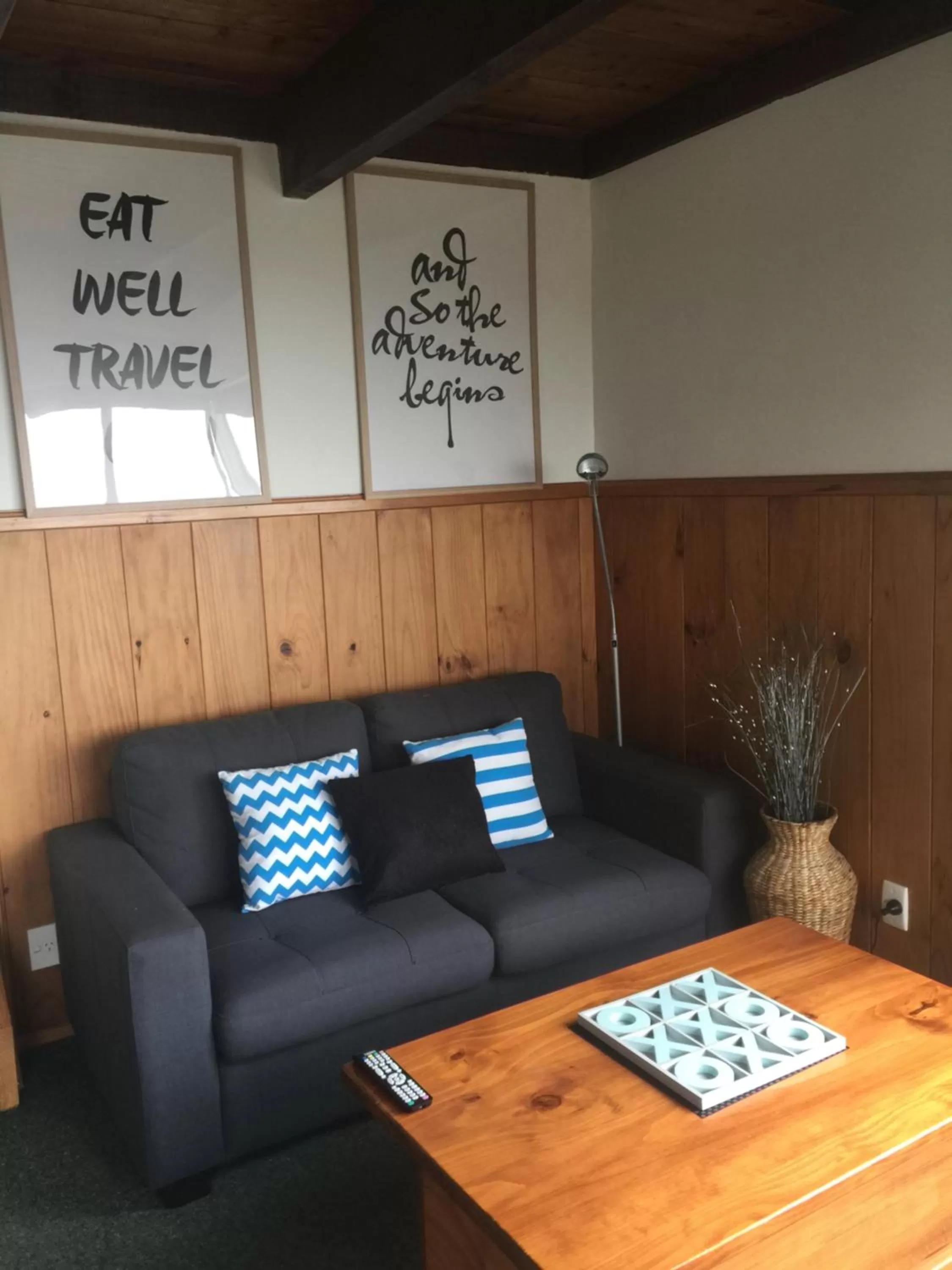 Living room in Grafton Cottage & Chalets