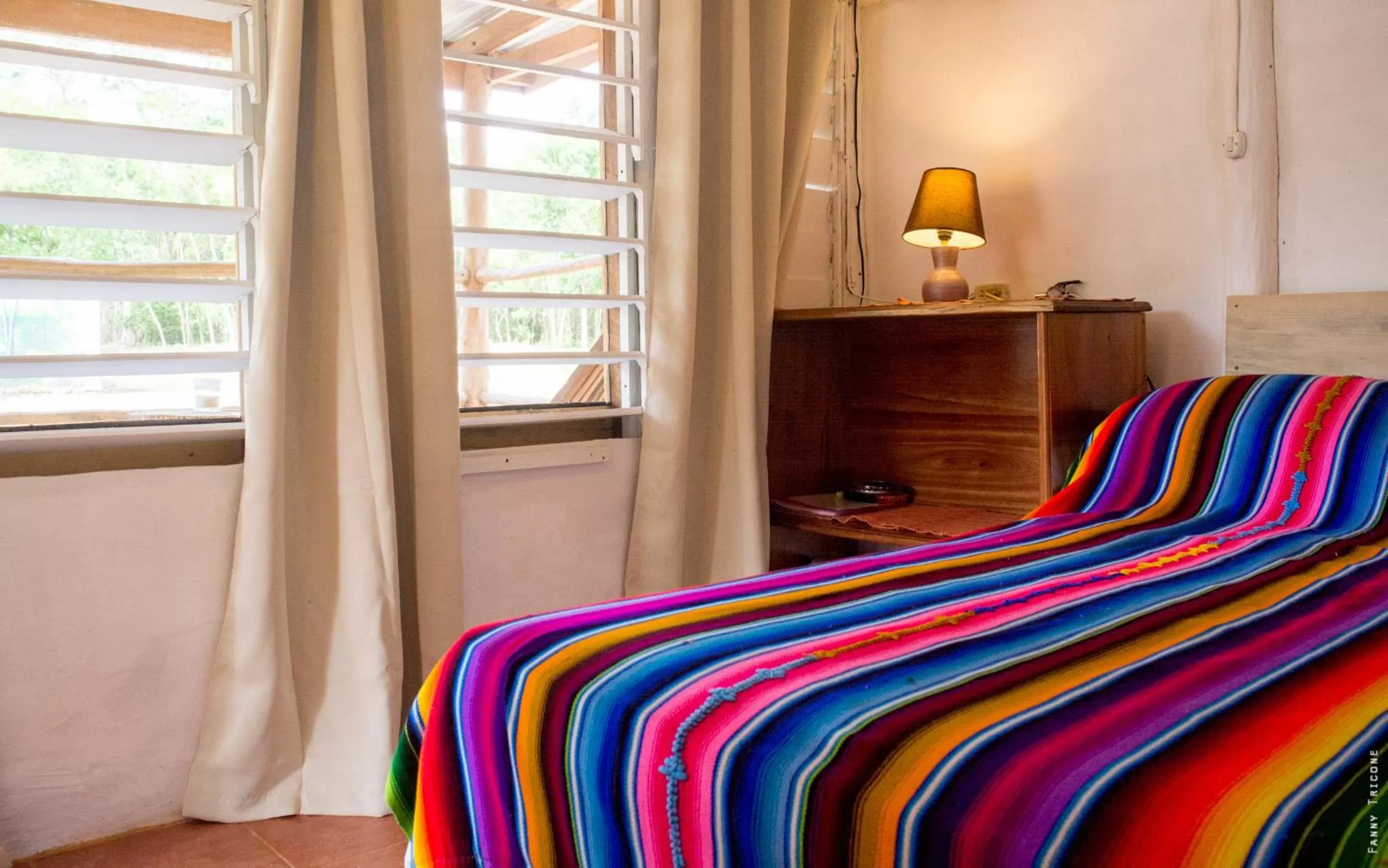 Bedroom, Bed in Horse Cottage