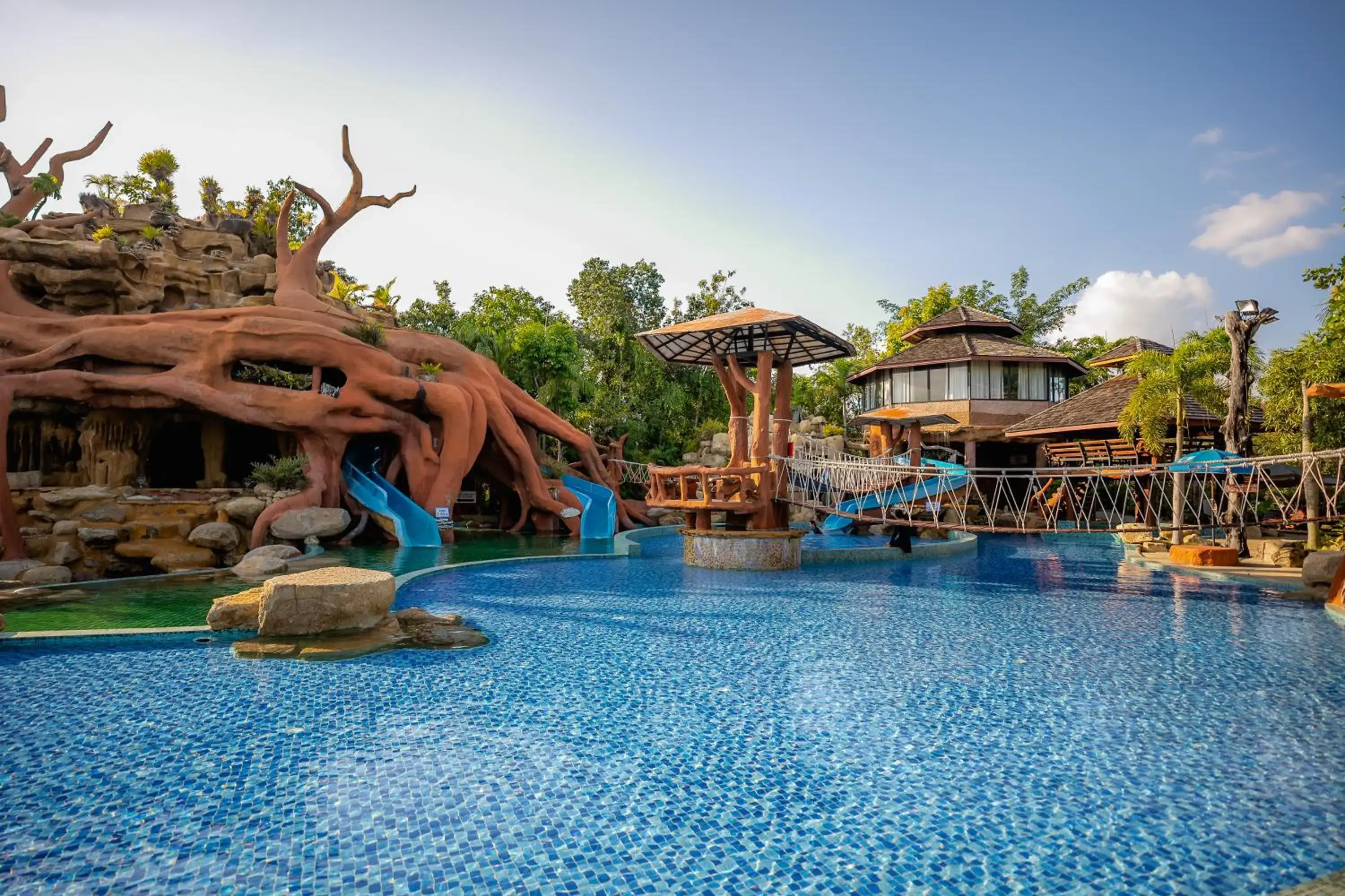 Aqua park, Swimming Pool in Tamnanpar Resort