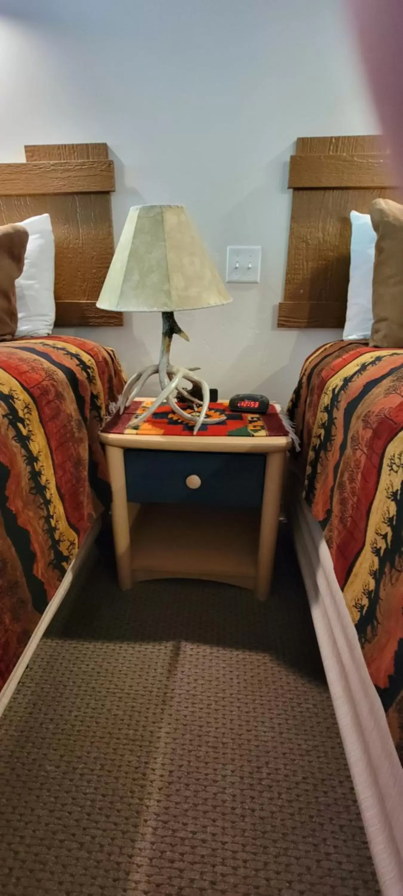 Bedroom, Bed in Hot Springs Inn Bedroom, Bed in Hot Springs Inn