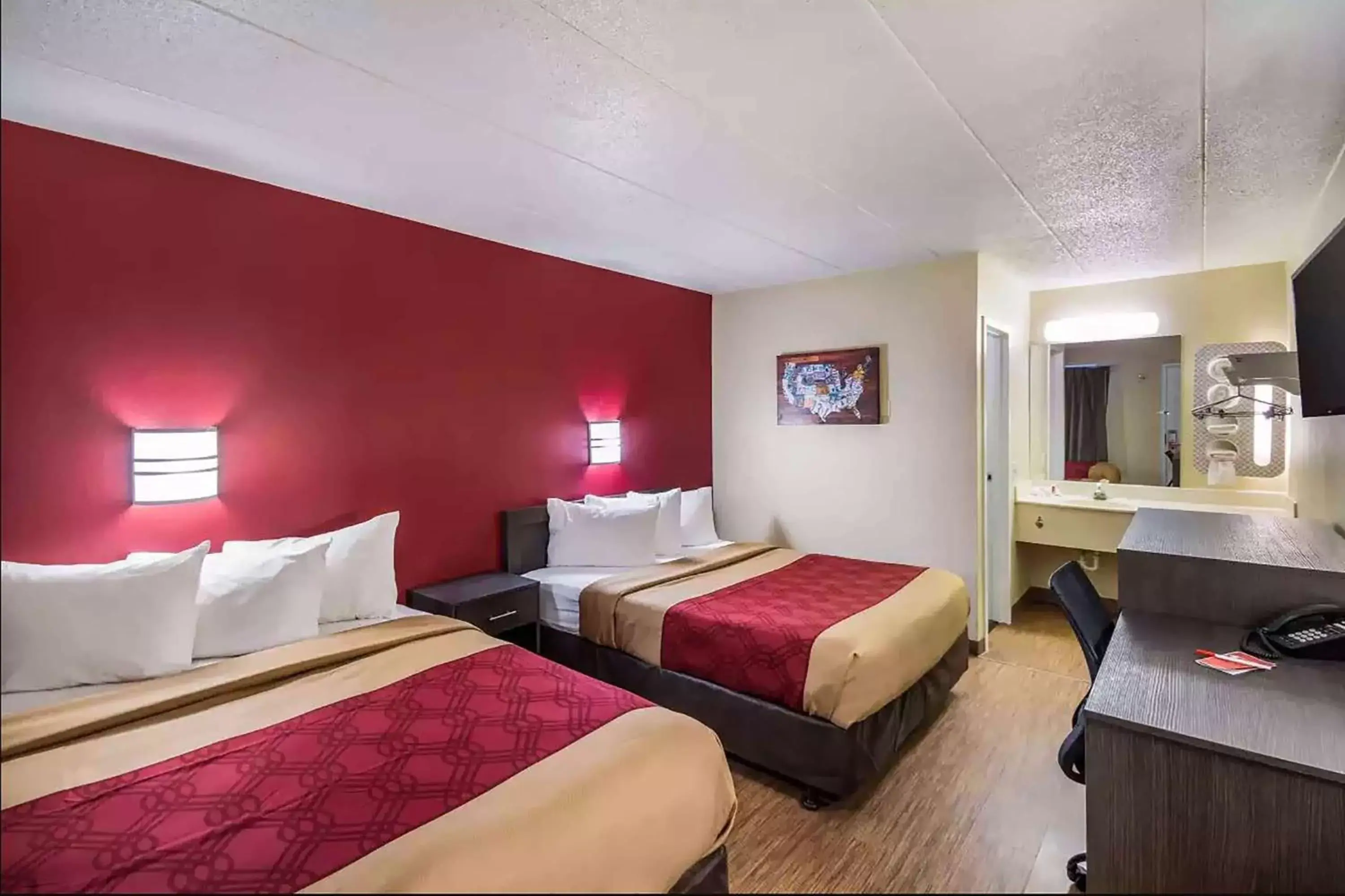 Bedroom, Bed in Days Inn by Wyndham Charleston WV