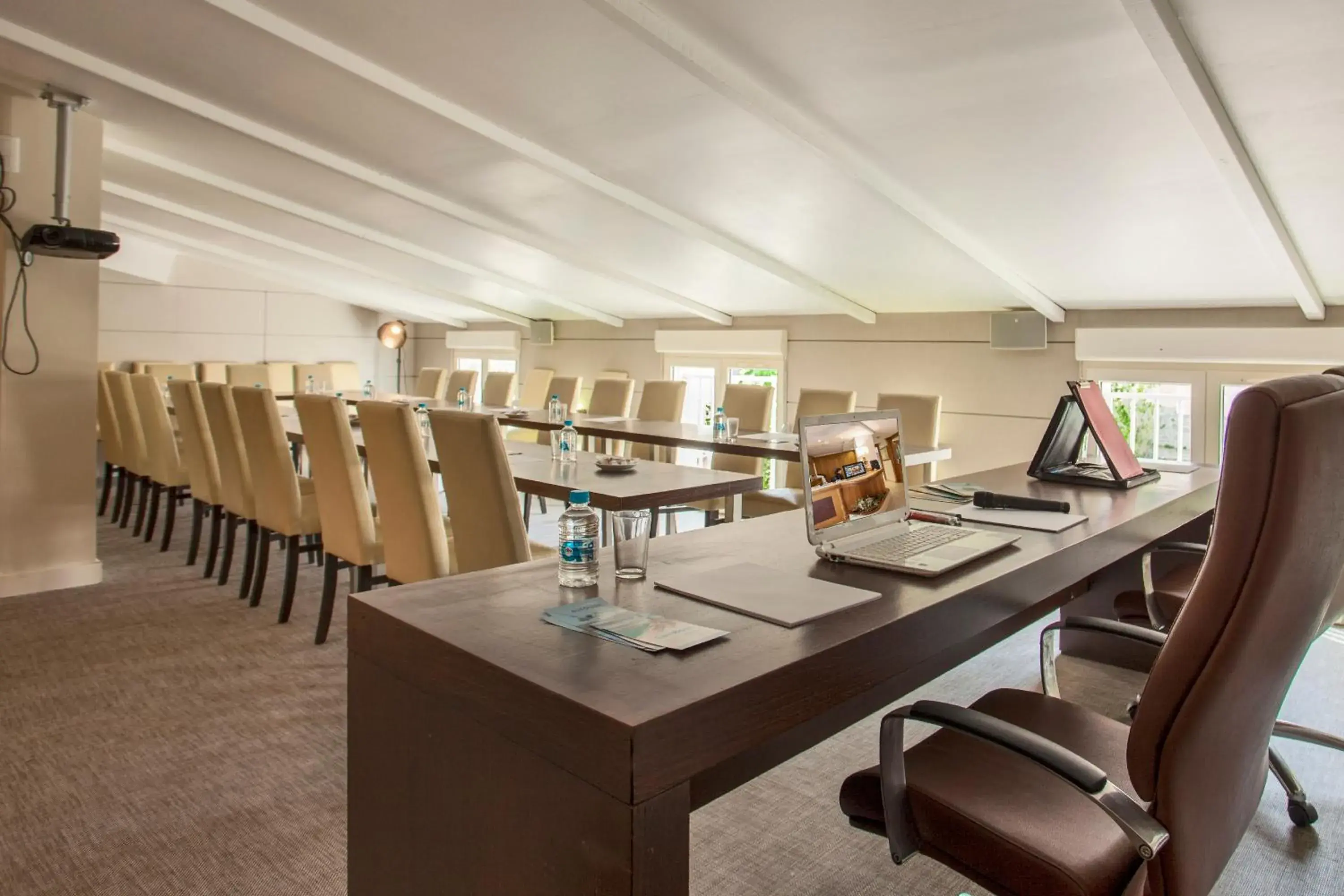 Business facilities, Business Area/Conference Room in Le Neptune & Spa