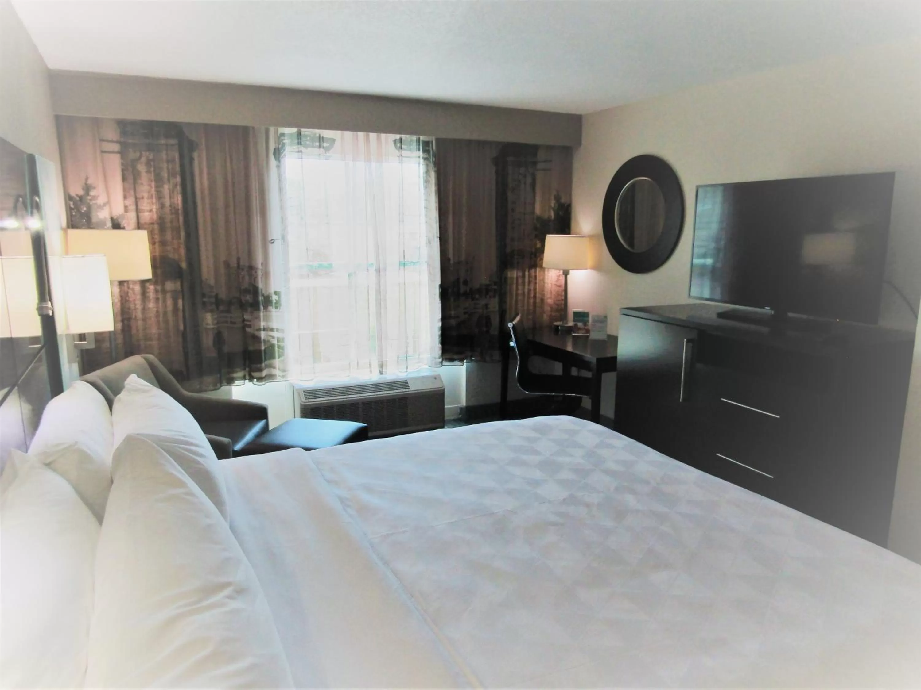 King Room - Non-Smoking in Holiday Inn St. Augustine - Historic, an IHG Hotel