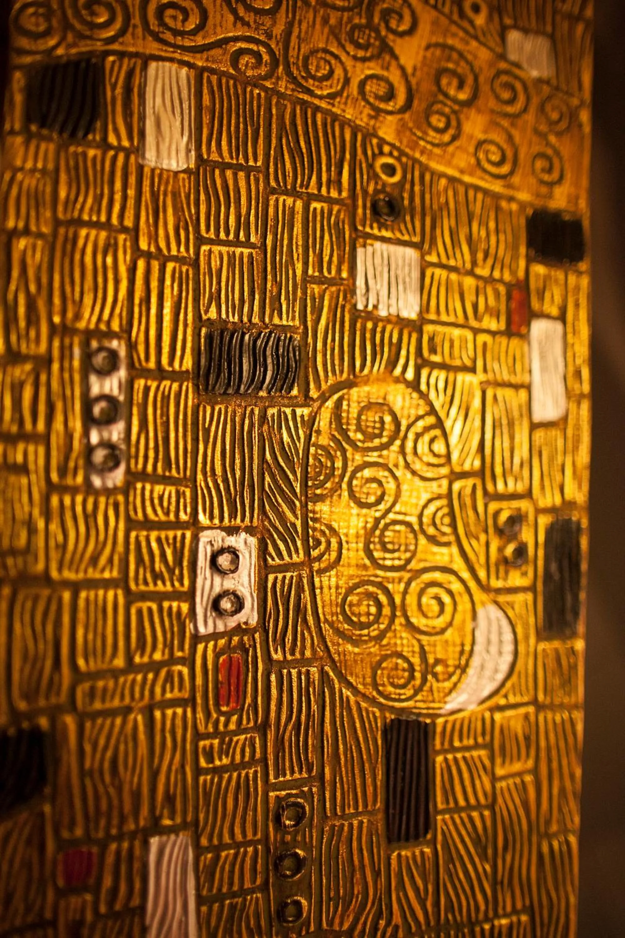 Decorative detail in Aparthotel Oberża