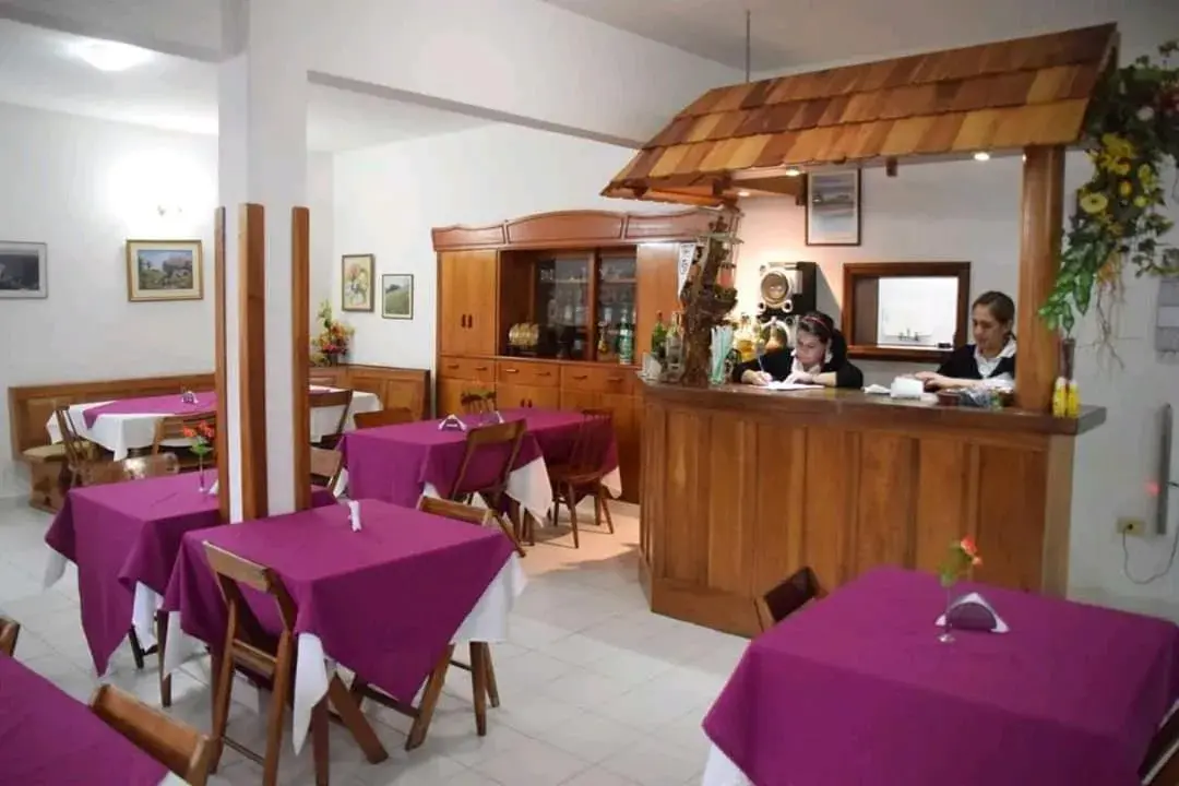 Restaurant/Places to Eat in Hotel Palmas del Sol