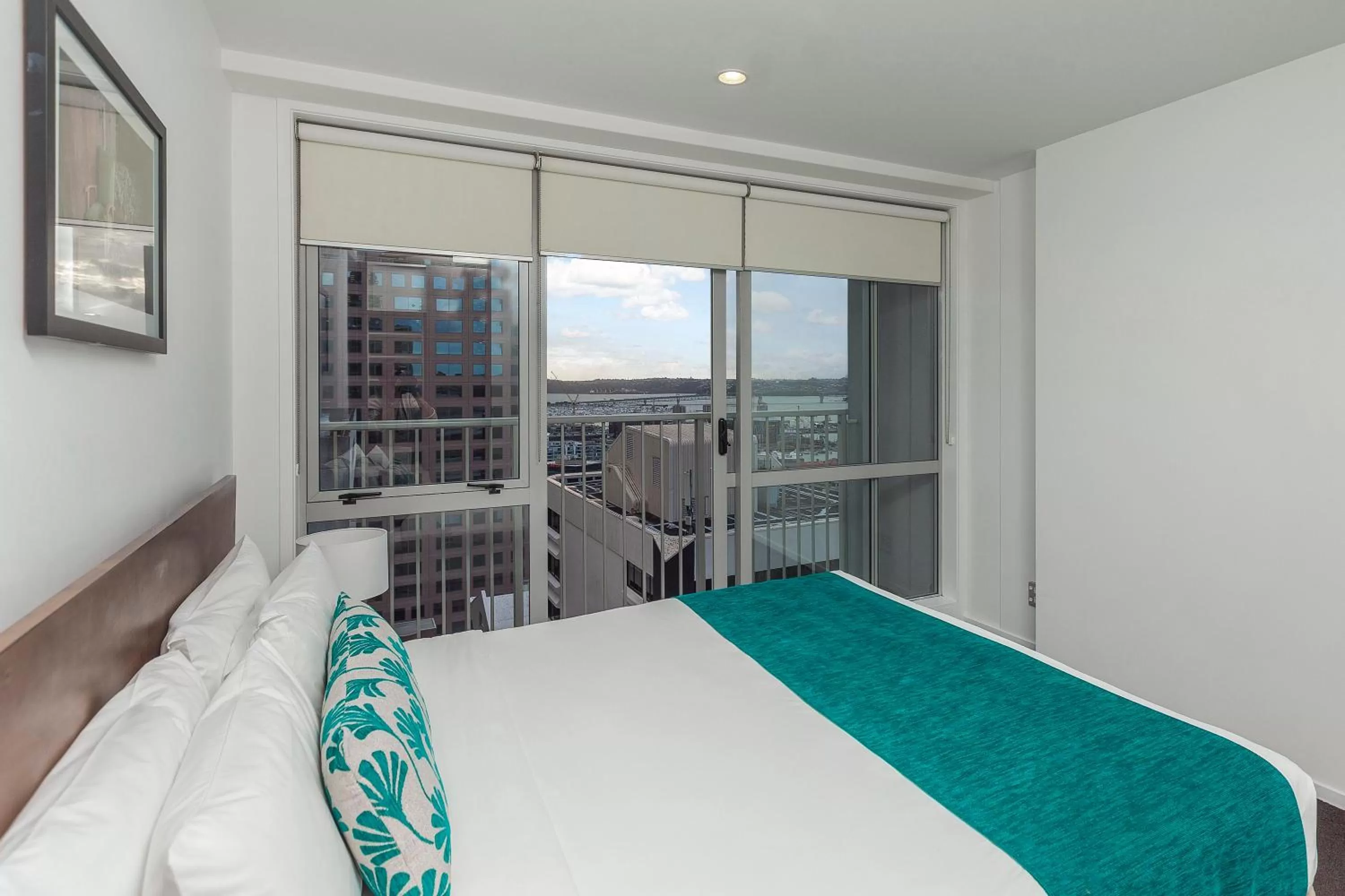 Bed in Barclay Suites