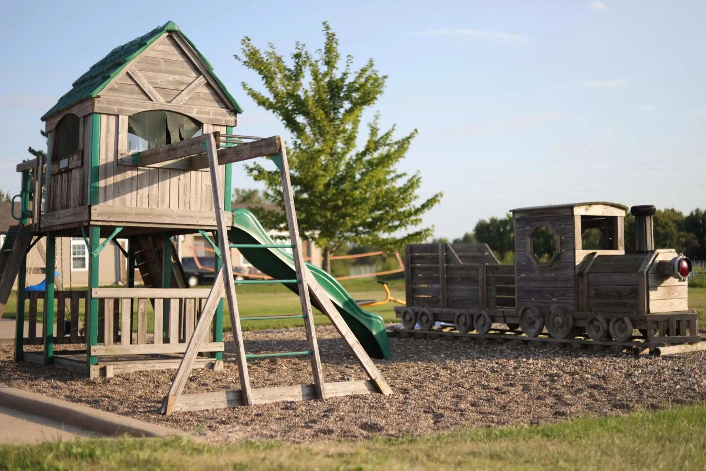 Children play ground, Property Building in Depot Inn & Suites