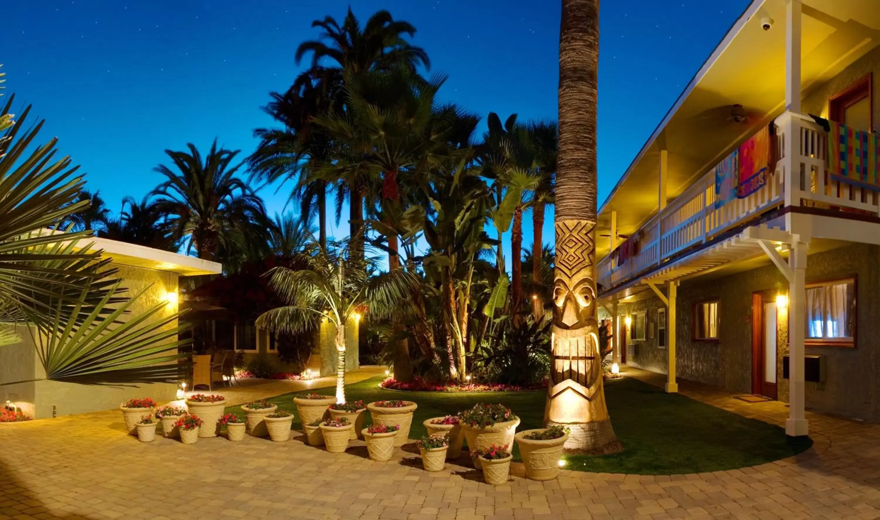 Facade/entrance in Ocean Palms Beach Resort