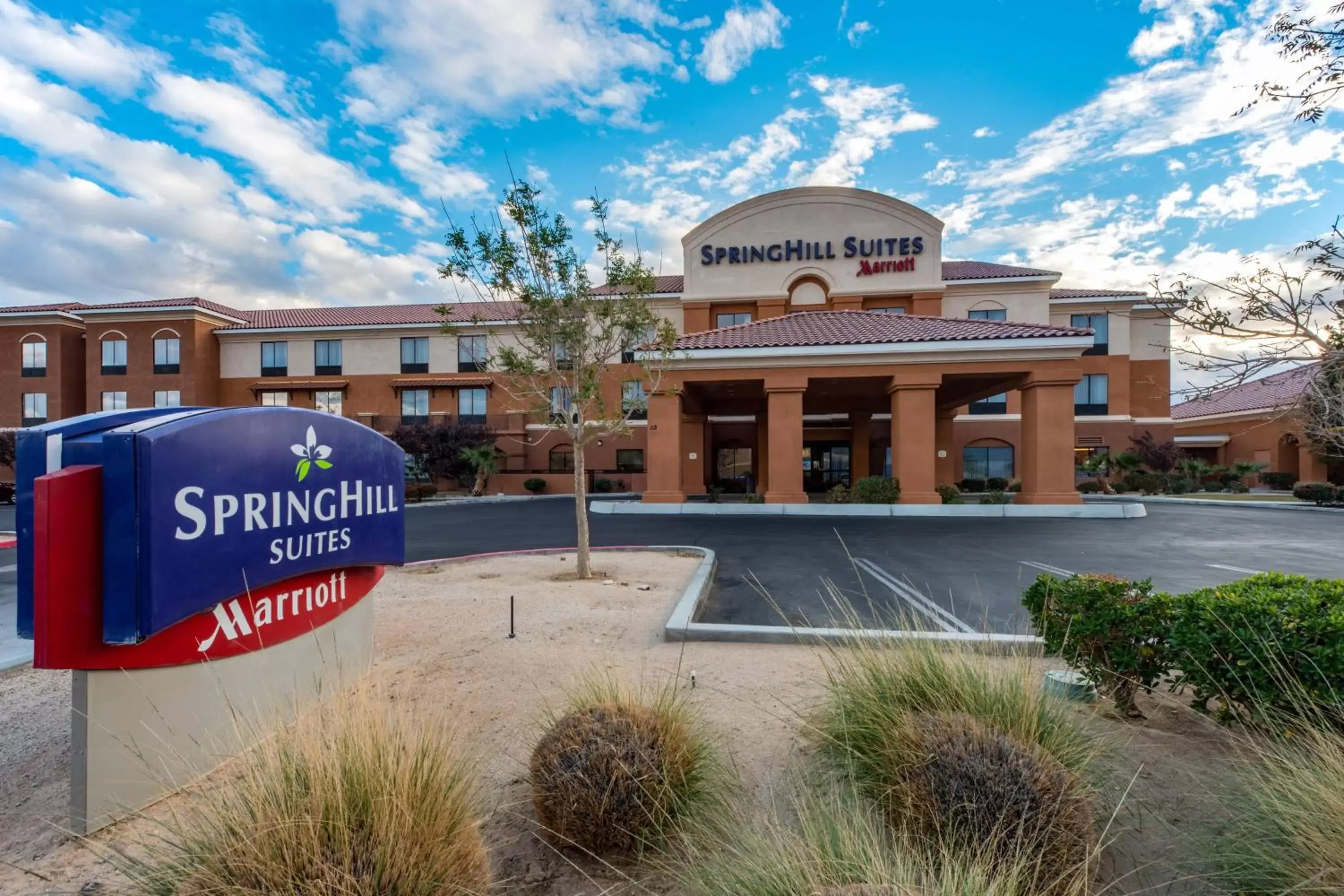 Property building, Property Logo/Sign in SpringHill Suites Ridgecrest