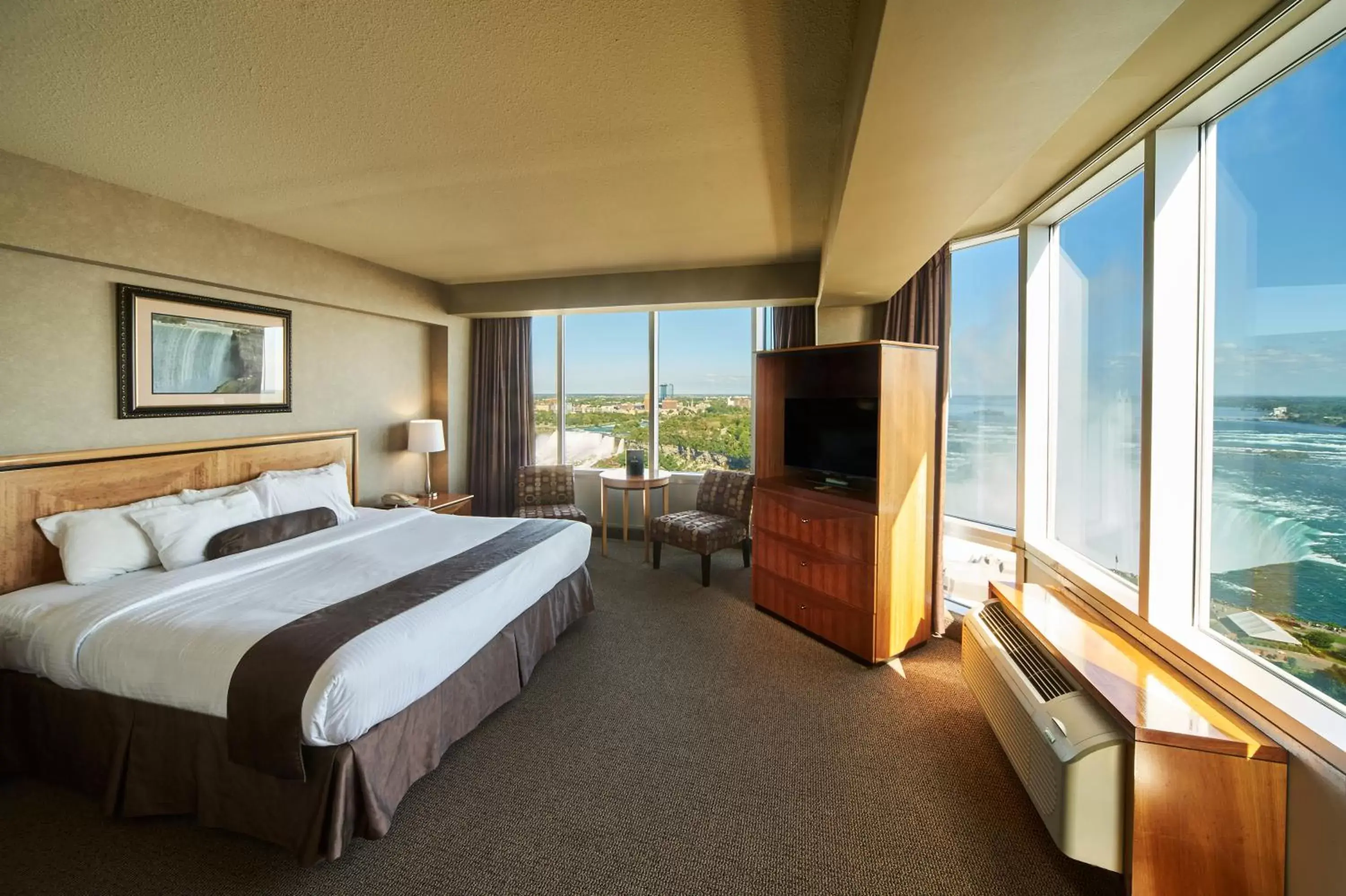 Bedroom in The Oakes Hotel Overlooking the Falls