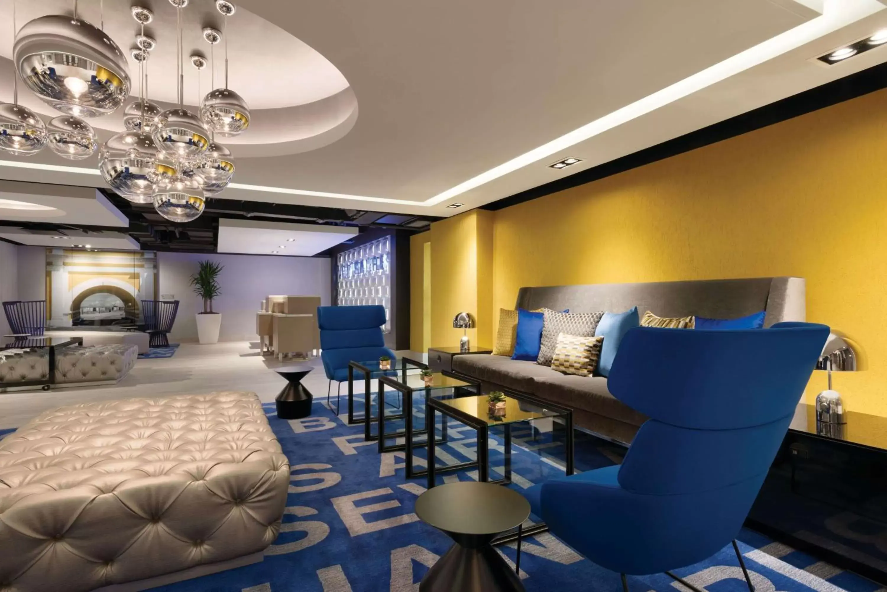 Lobby or reception in TRYP by Wyndham Isla Verde