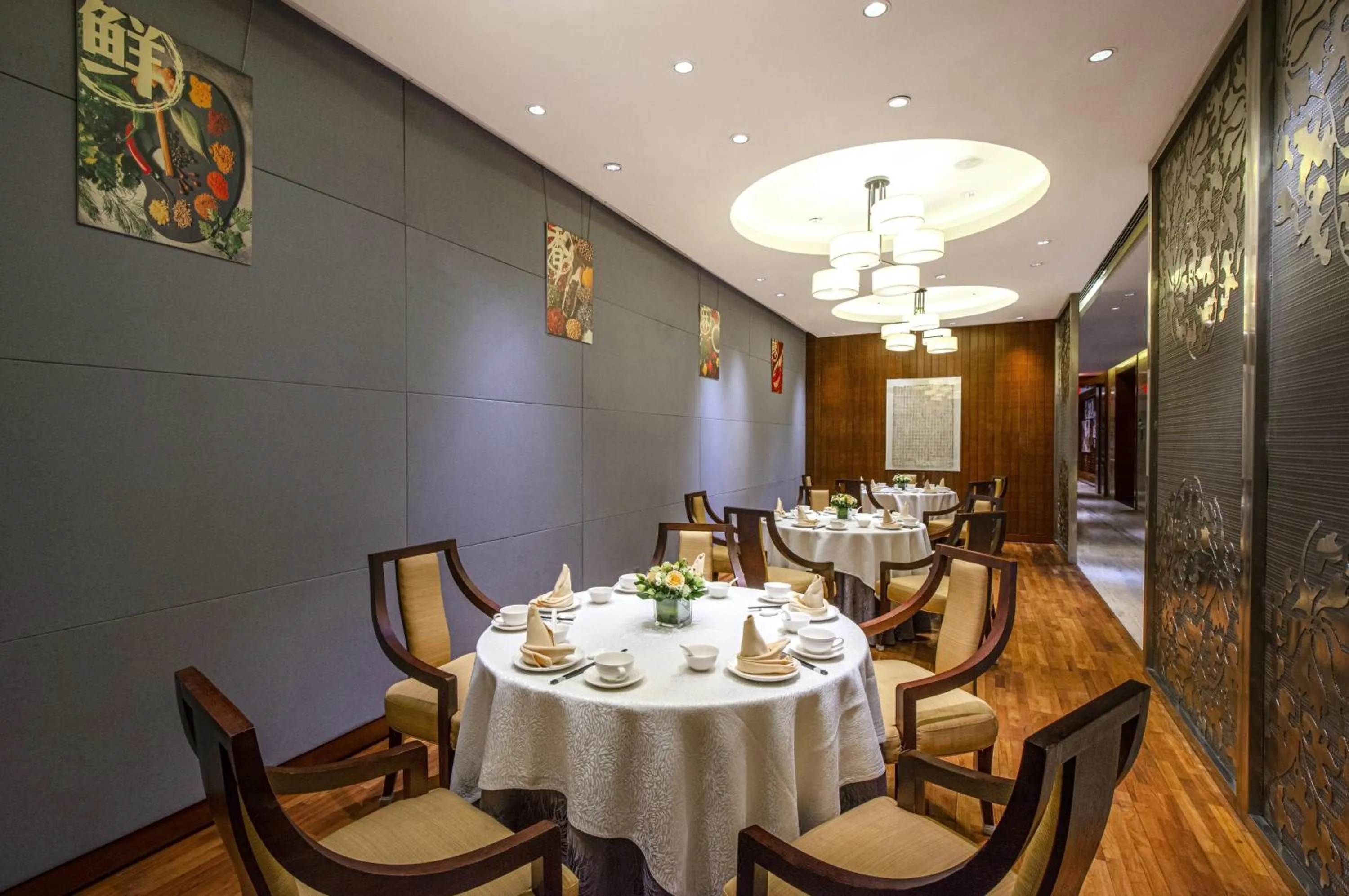 Restaurant/places to eat in Hai Tian Expo Hotel