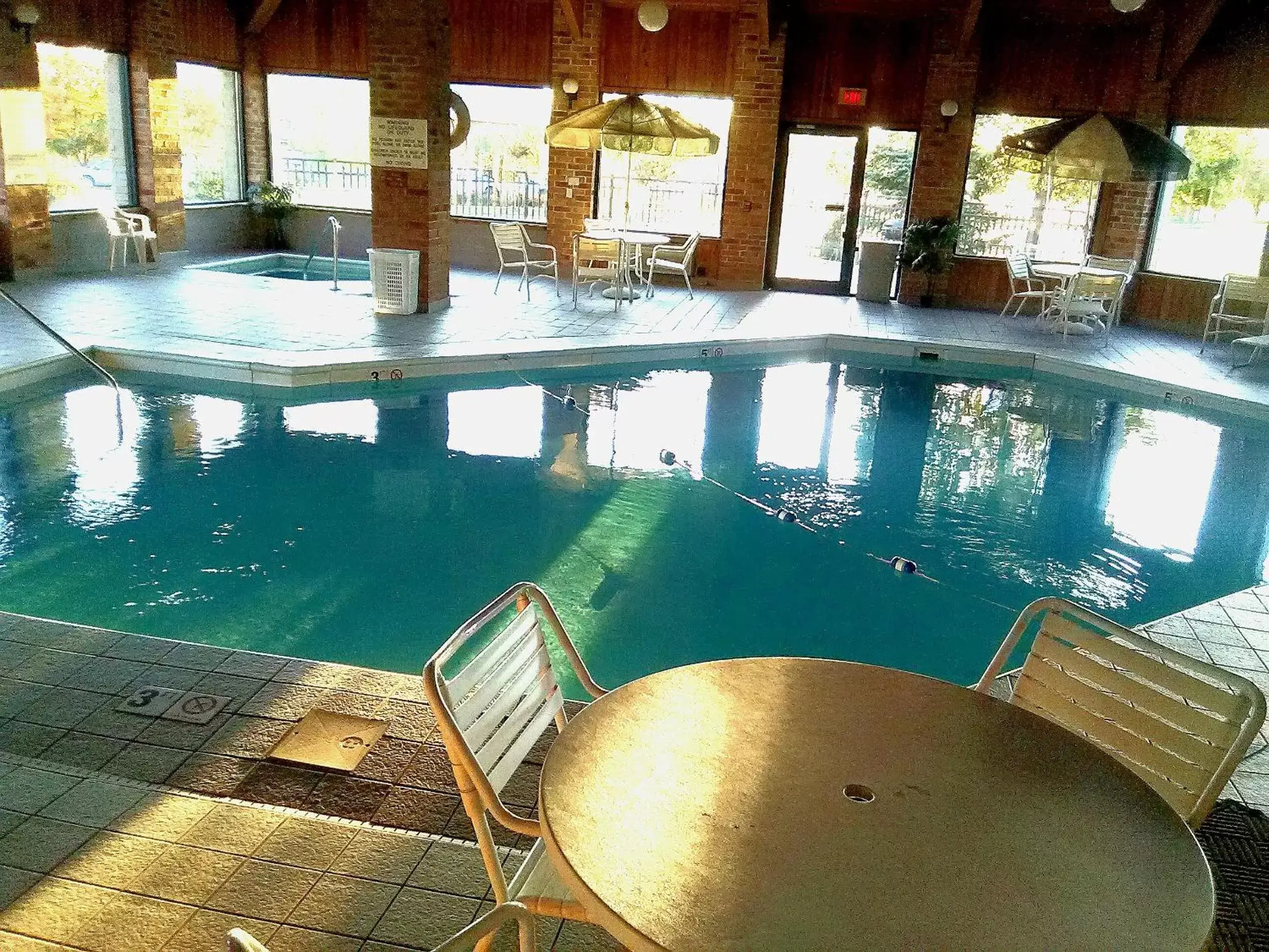 Day, Swimming Pool in Baymont by Wyndham Battle Creek Downtown