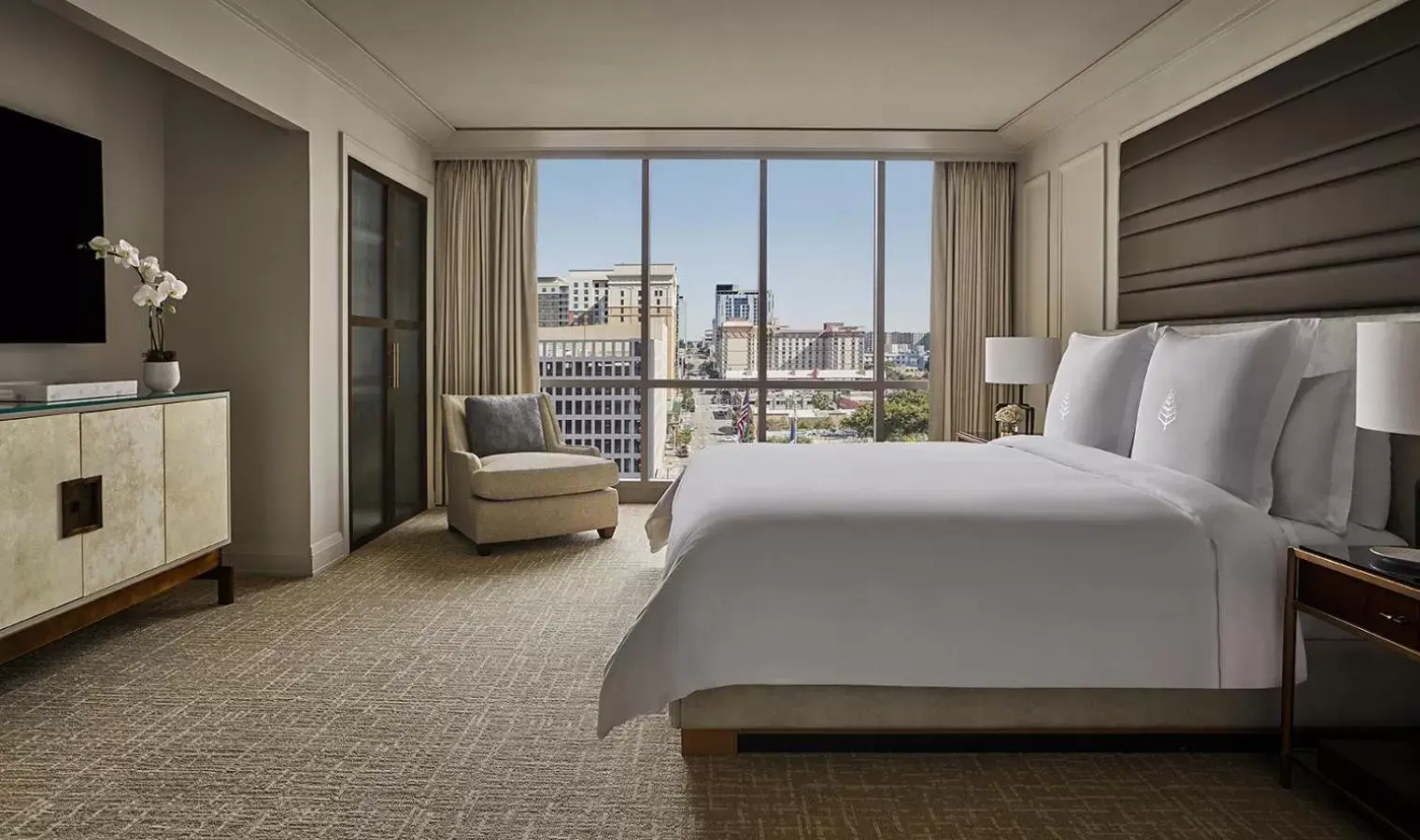 Photo of the whole room in Four Seasons Hotel Austin