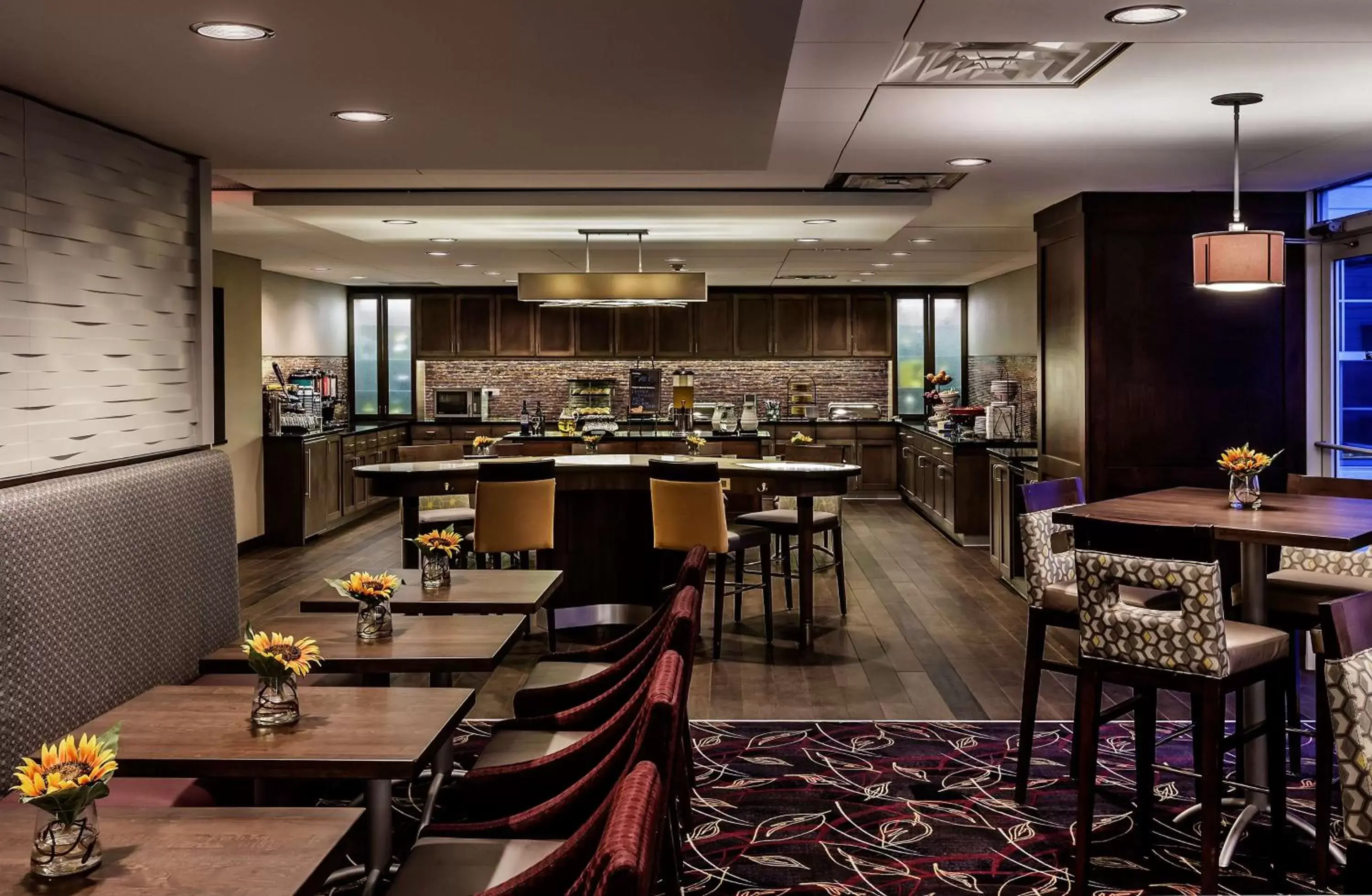 Breakfast, Restaurant/Places to Eat in Homewood Suites by Hilton Buffalo/Airport