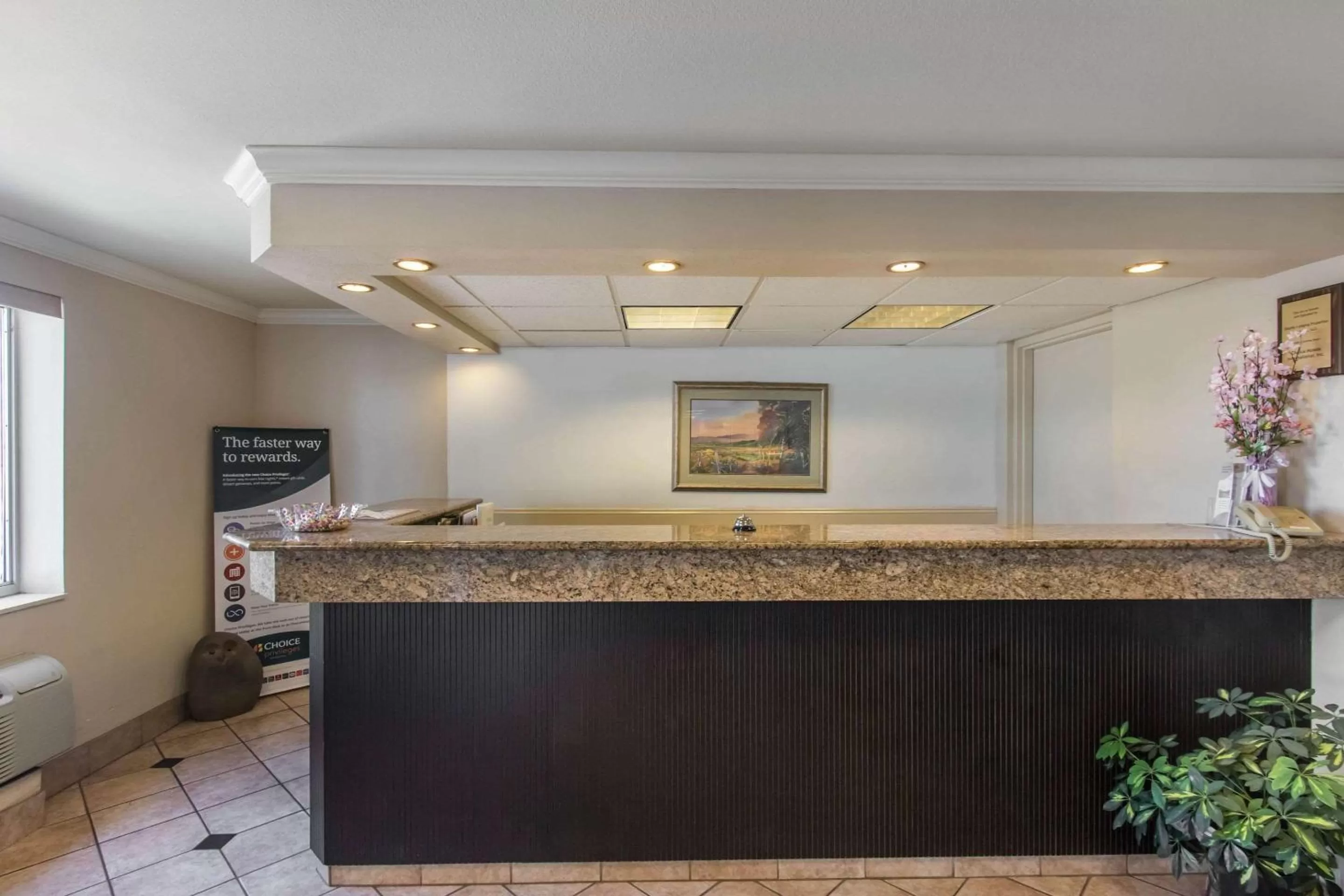 Lobby or reception in Econo Lodge Inn & Suites Joplin