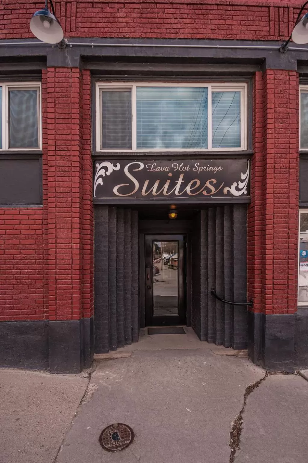 Facade/entrance in Suites of Lava Hot Springs