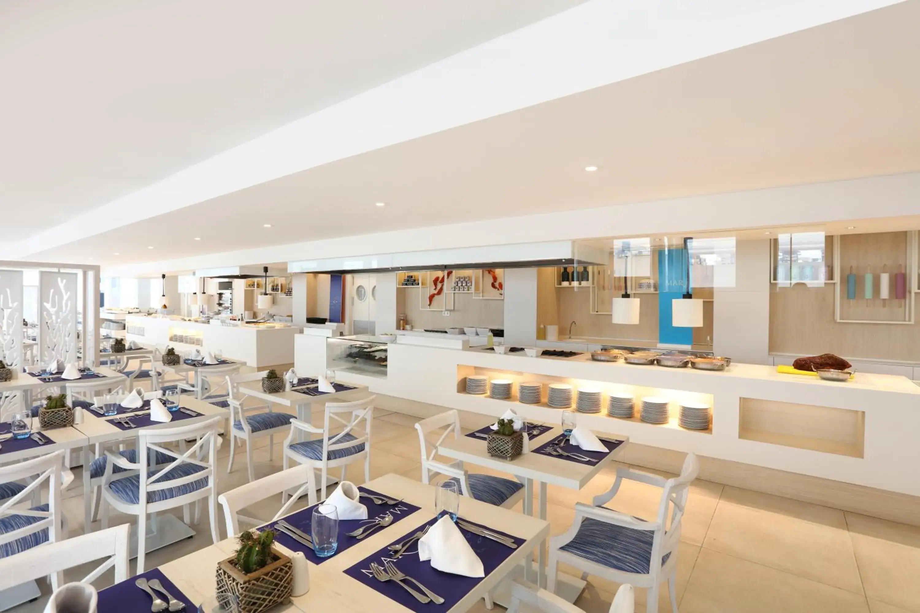 Restaurant/places to eat in Iberostar Waves Bahía de Palma - Adults Only Restaurant/places to eat in Iberostar Waves Bahía de Palma - Adults Only