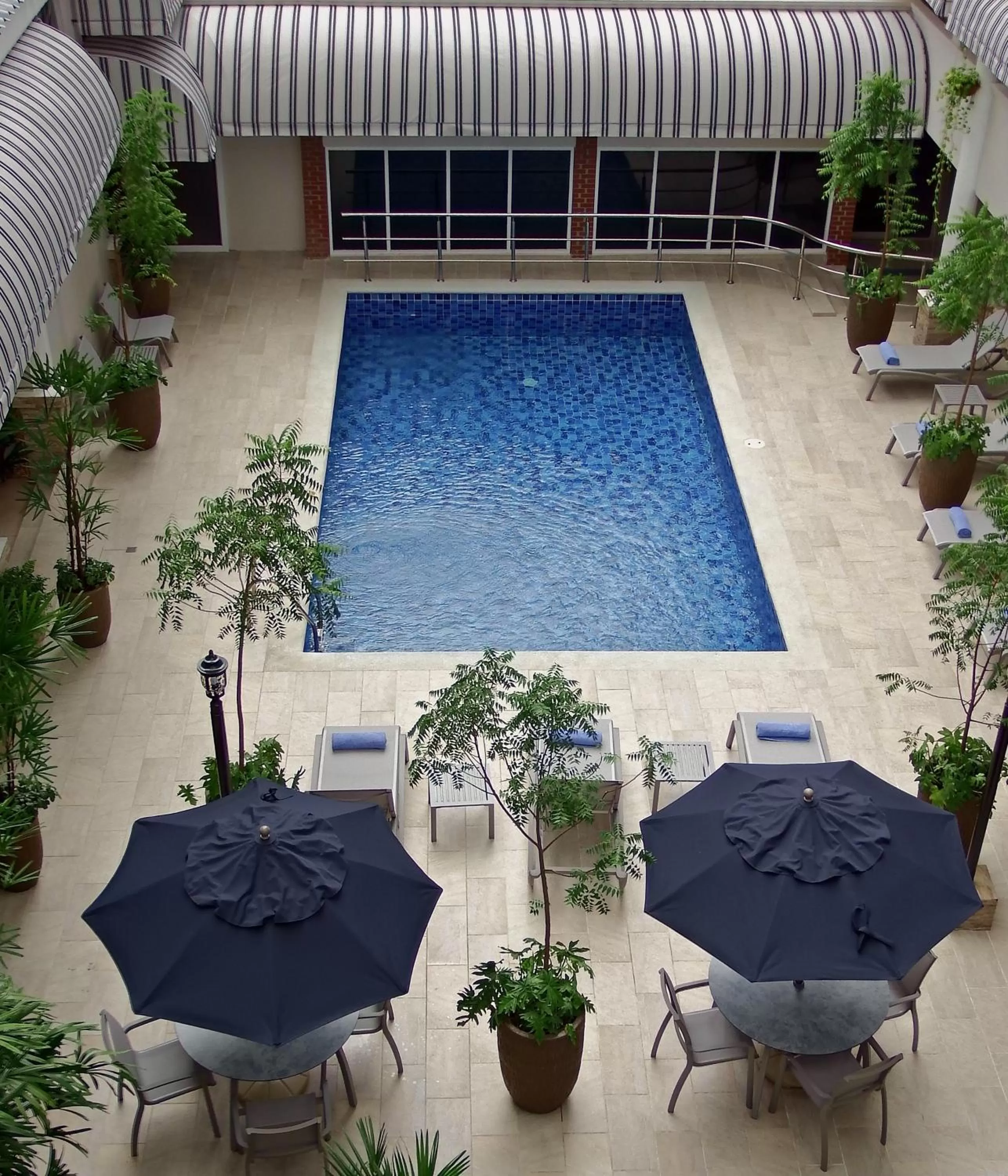Swimming pool in Best Western El Dorado Panama Hotel