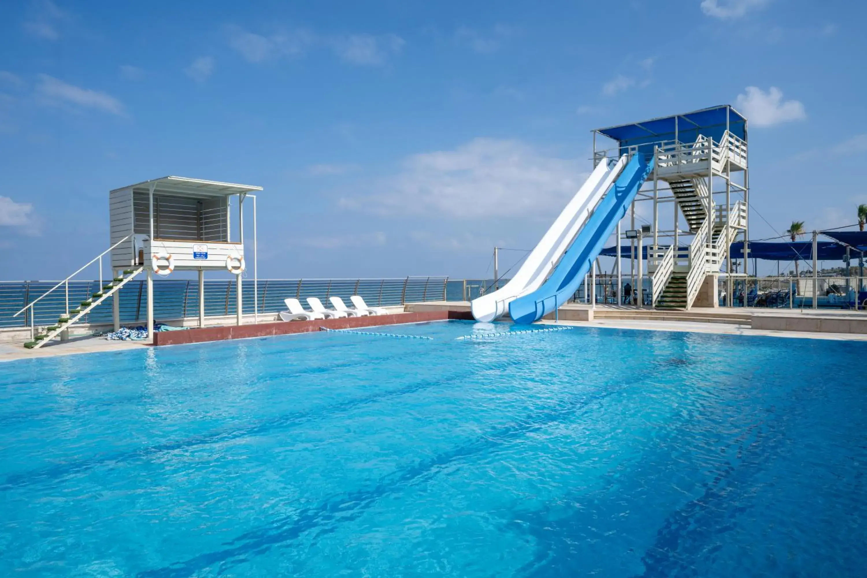 Swimming Pool in LEONARDO PLAZA HAIFA