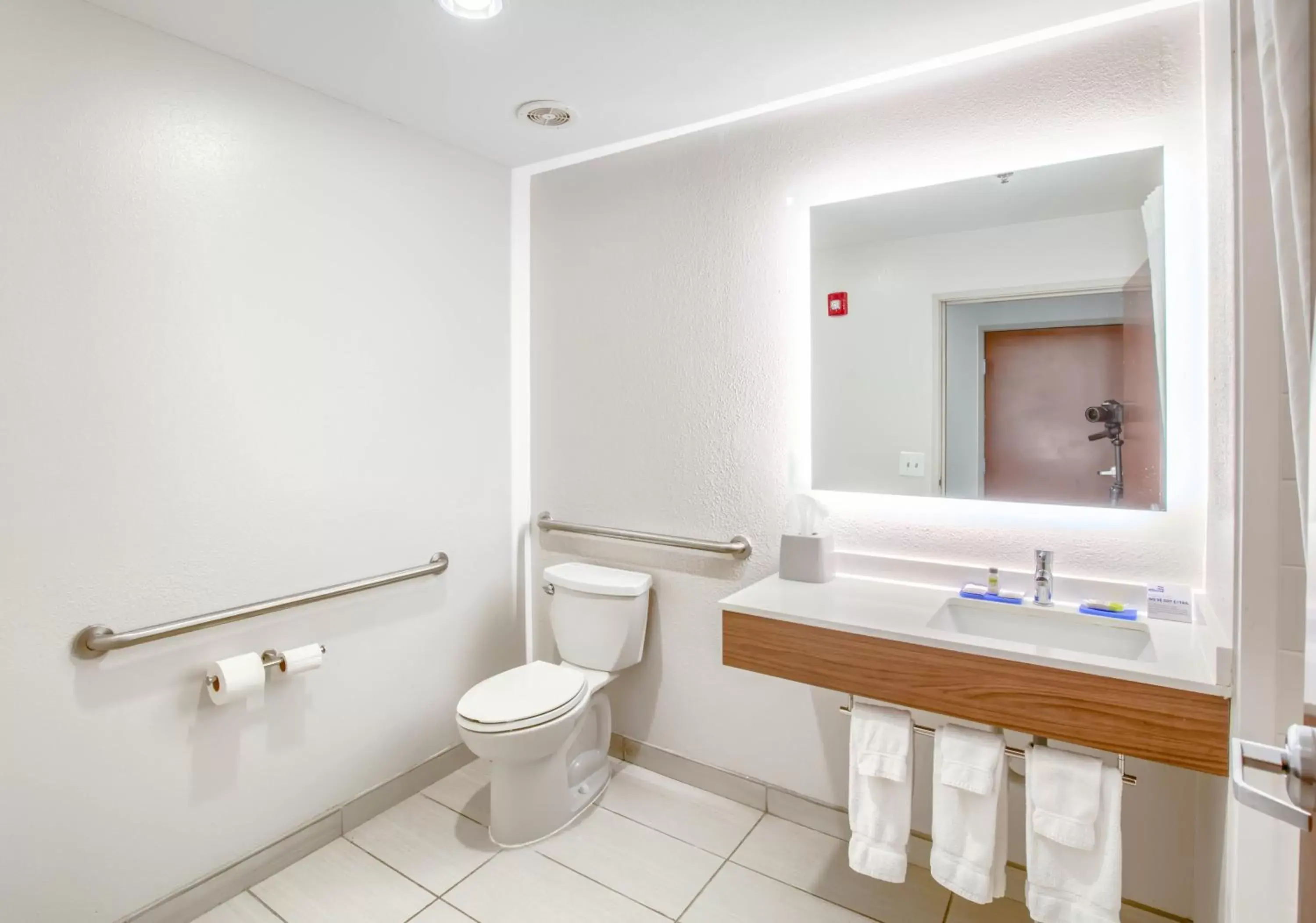 Bathroom in Holiday Inn Express Hotel & Suites Gulf Shores, an IHG Hotel