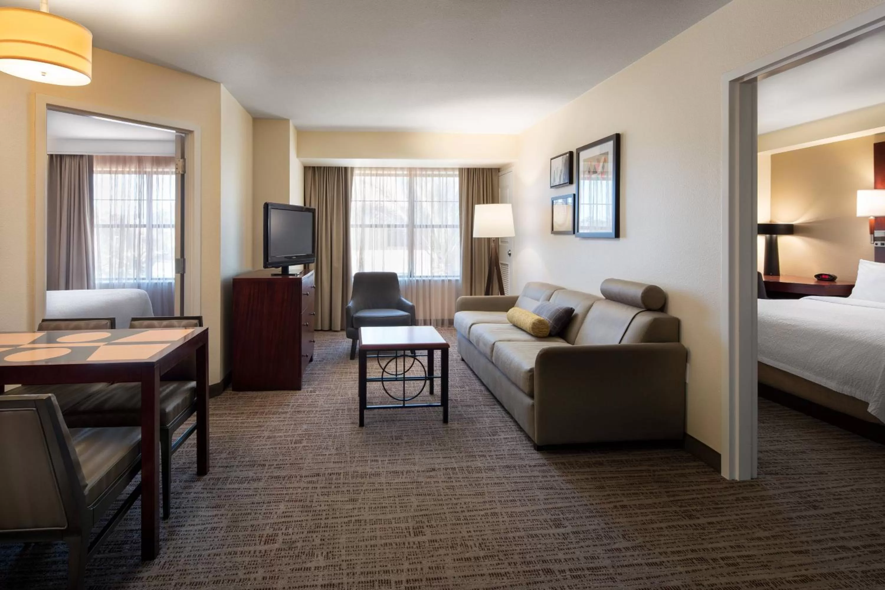 Living room, Bed in Residence Inn by Marriott Camarillo