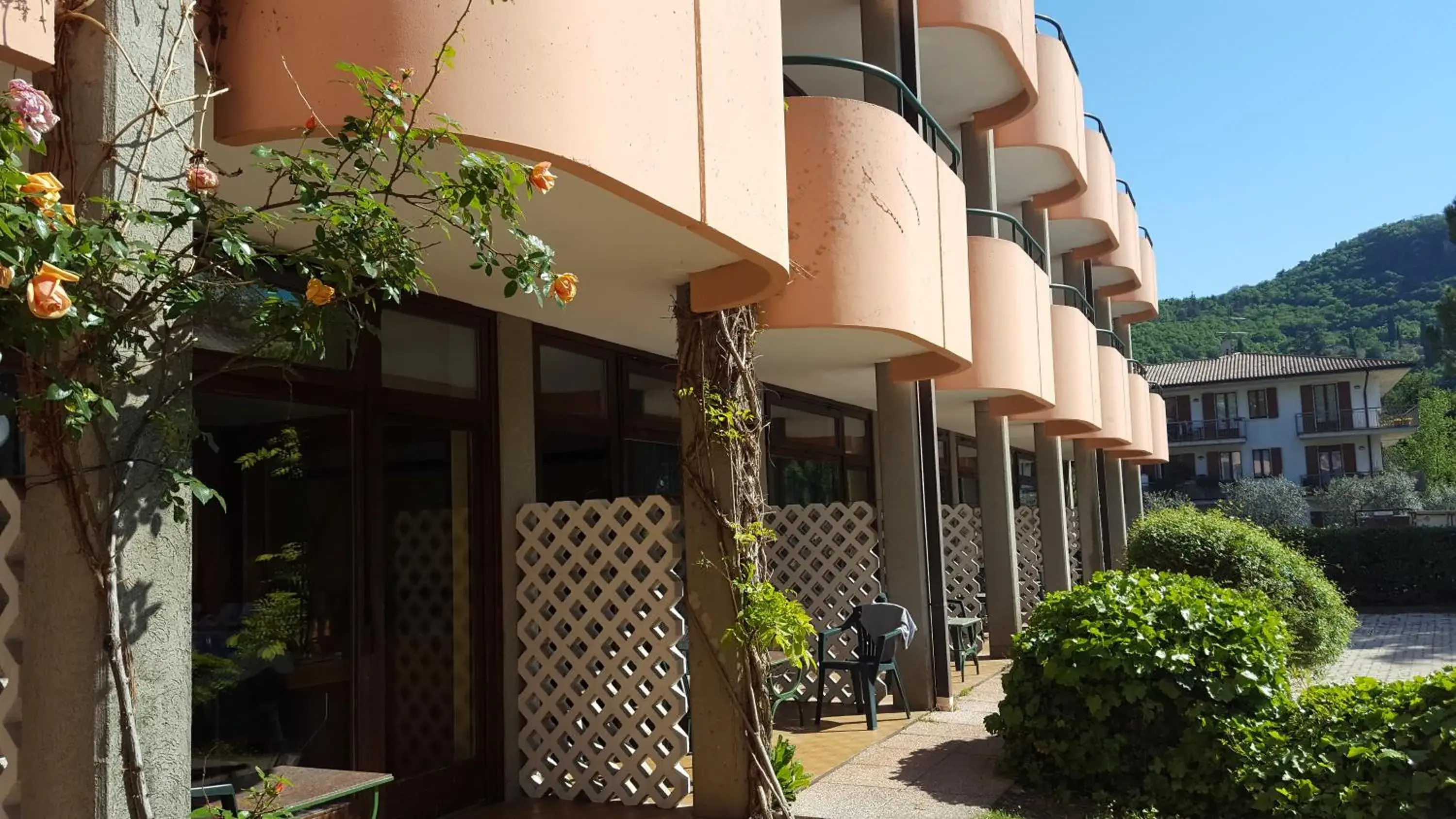 Facade/entrance, Property Building in Hotel Royal