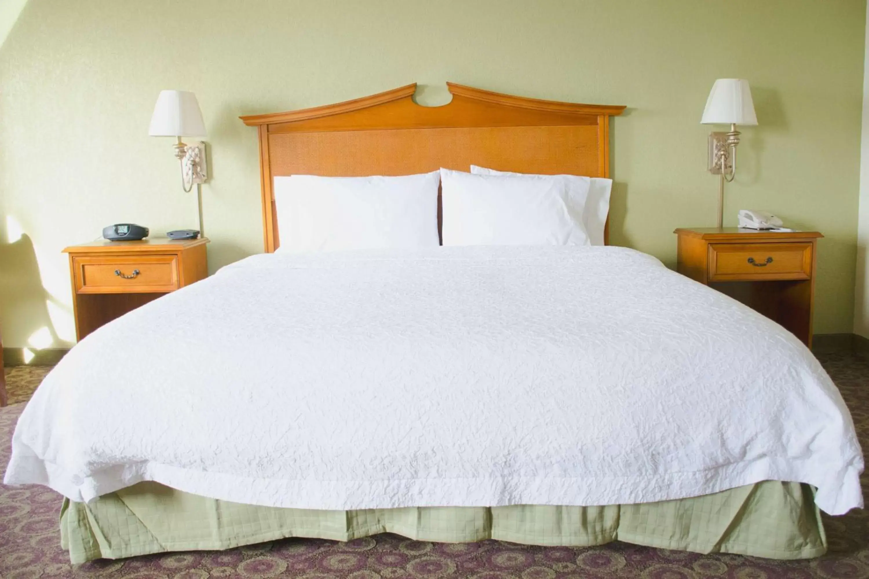 Bed in Hampton Inn & Suites College Station